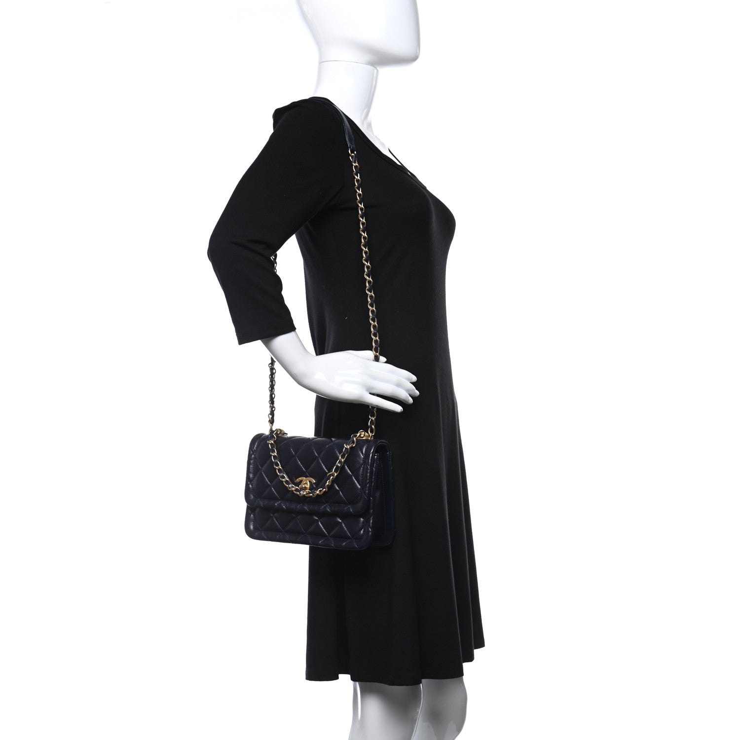 Chanel Shiny Lambskin Flap Clutch With Chain Bleu Marine 2 of 11
