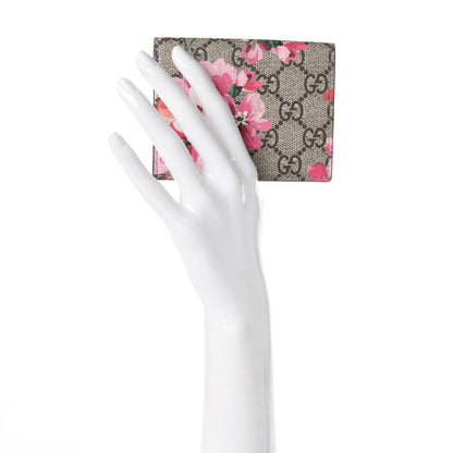 Gucci GG Supreme Monogram Blooms Card Case Beige Multicolor Dry Rose 2 of 11