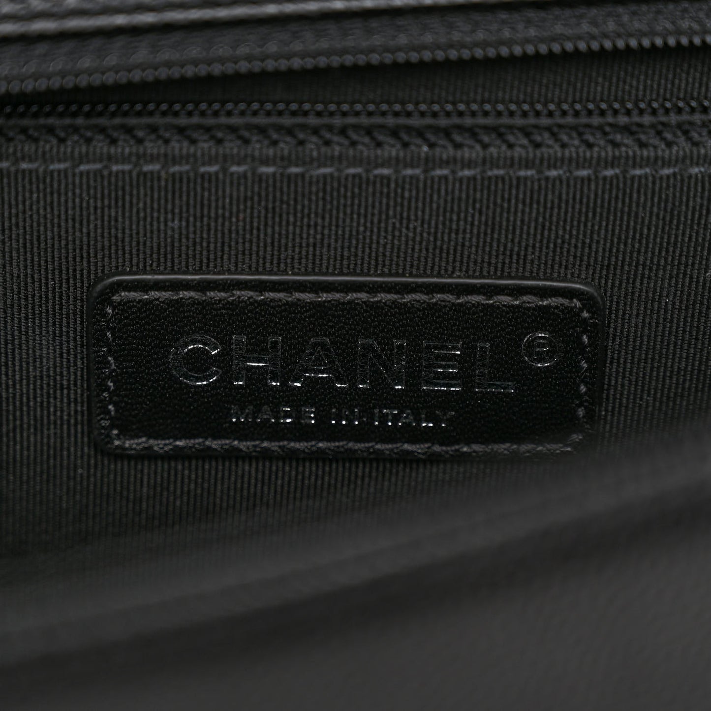 Caviar Quilted New Medium Boy Flap Black