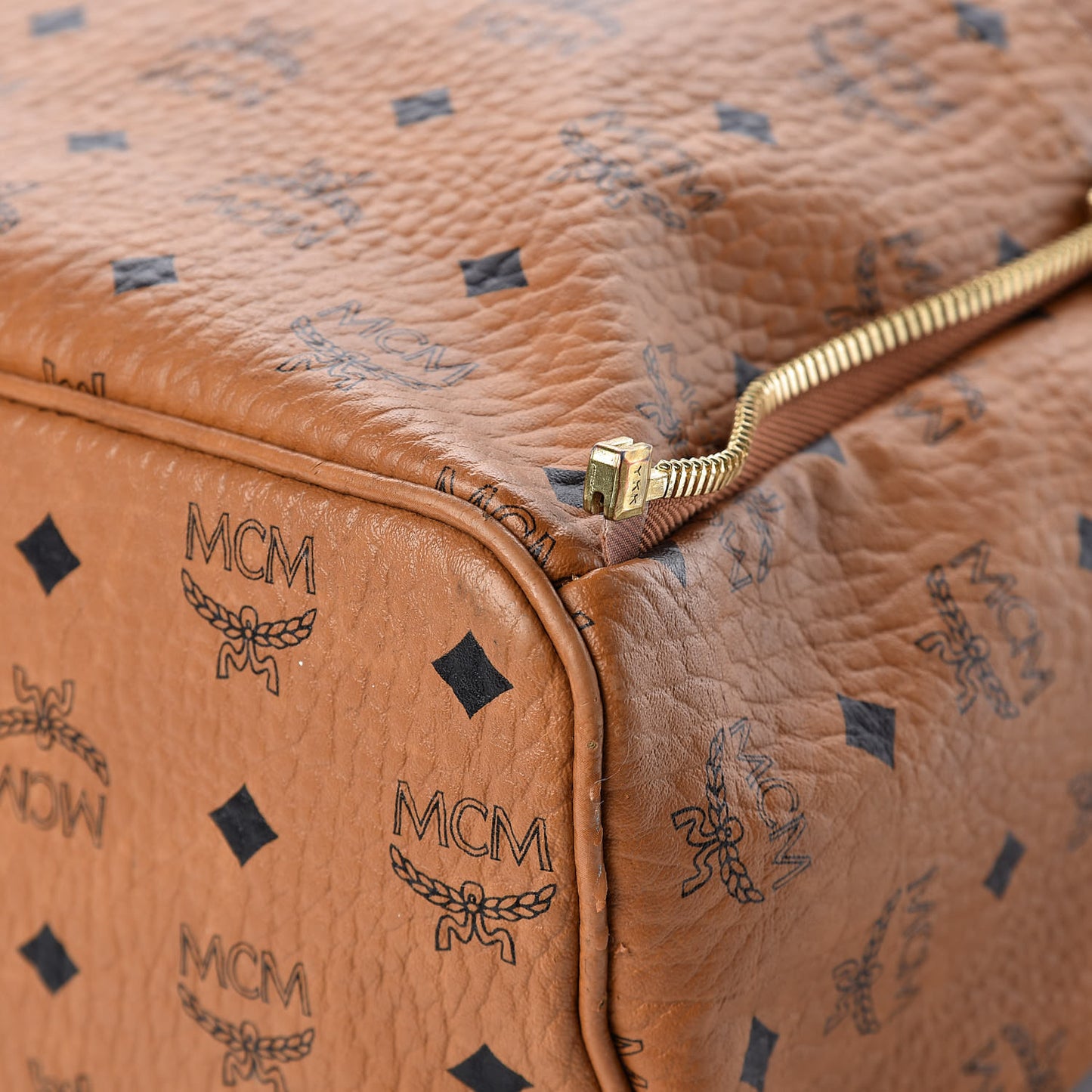 Visetos Studded Medium Dual Stark Backpack Cognac