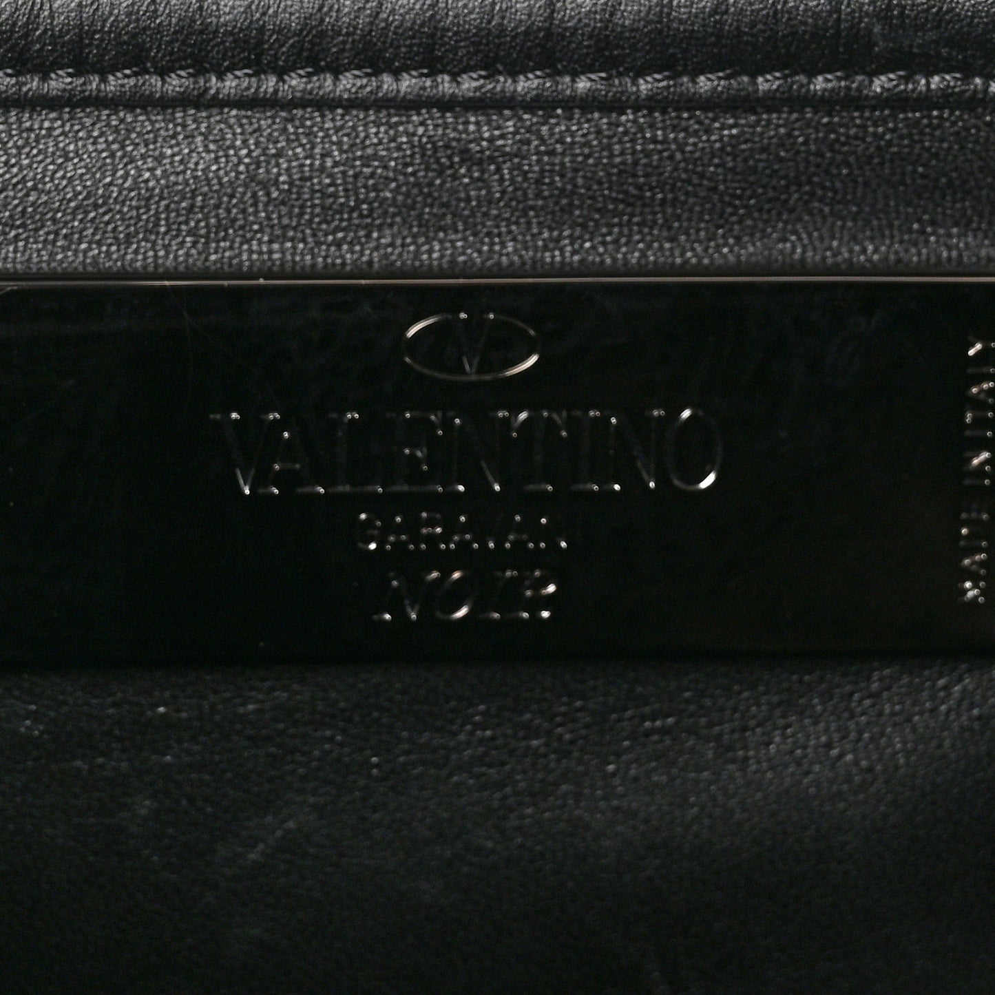Vitello Medium Glam Lock Rockstud Flap Black