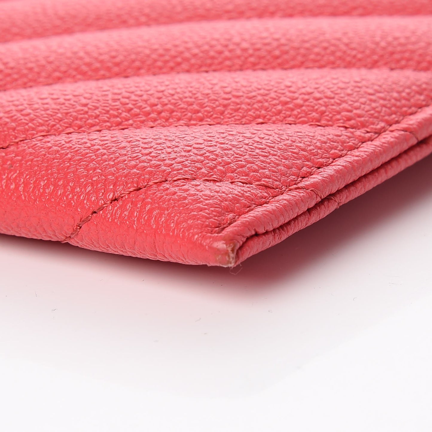 Caviar Chevron Quilted Zip Pouch Red