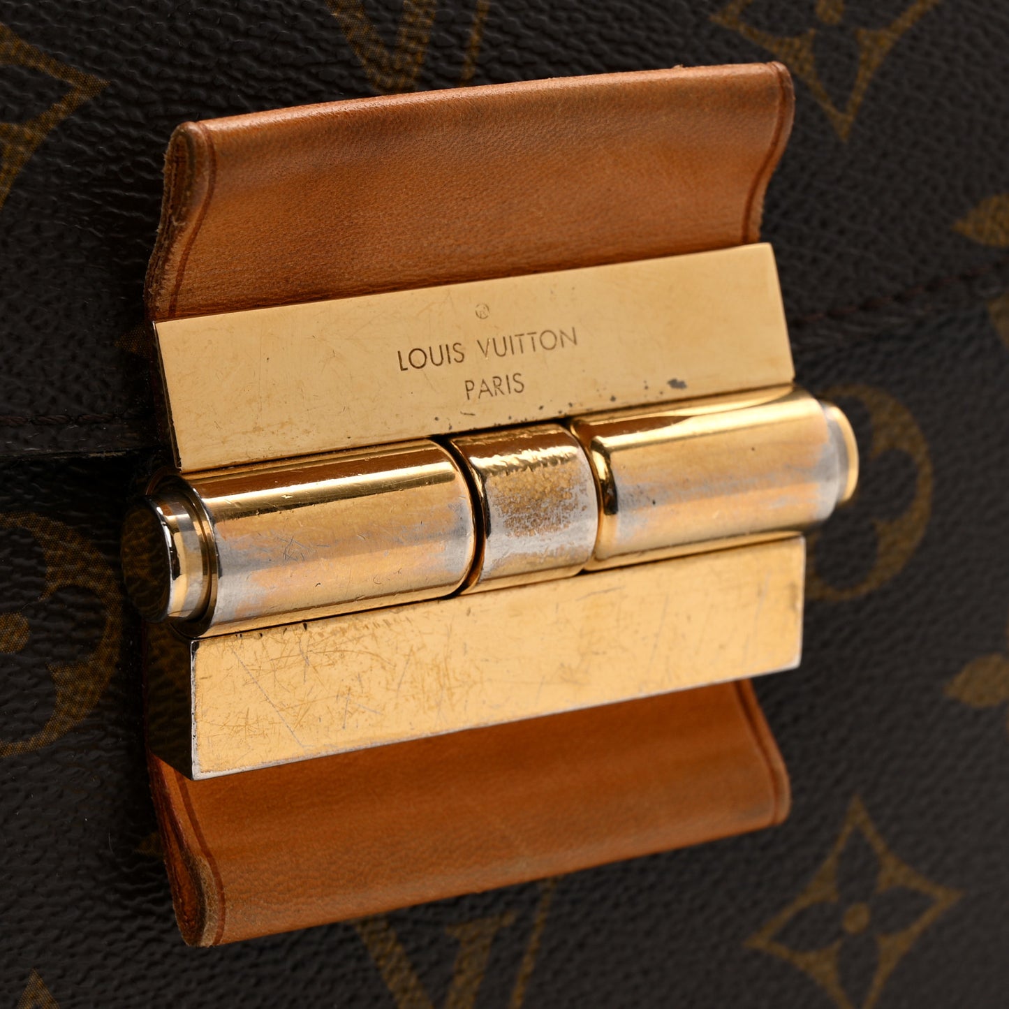 Monogram Olympe Camel