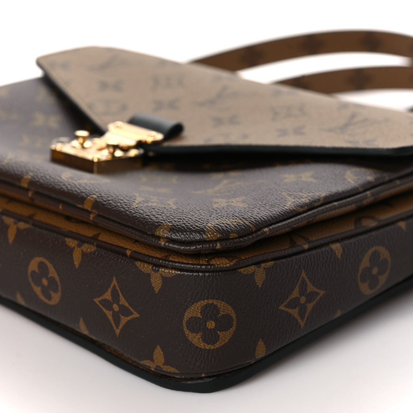 Reverse Monogram Pochette Metis