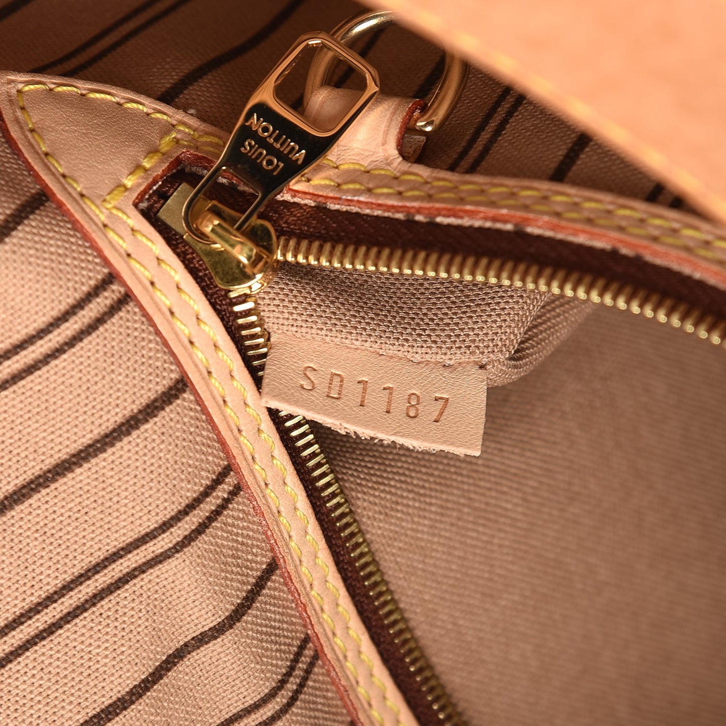 Monogram Delightful MM