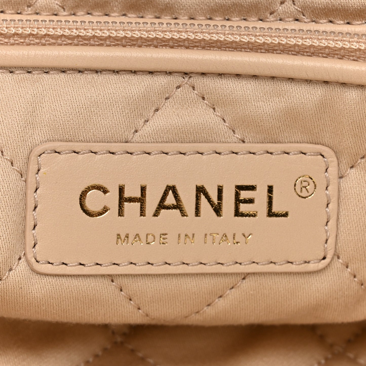 Shiny Calfskin Quilted Chanel 22 Backpack White Black