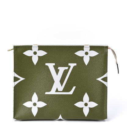 Louis Vuitton Monogram Giant Toiletry Pouch 26 Kaki 1 of 8