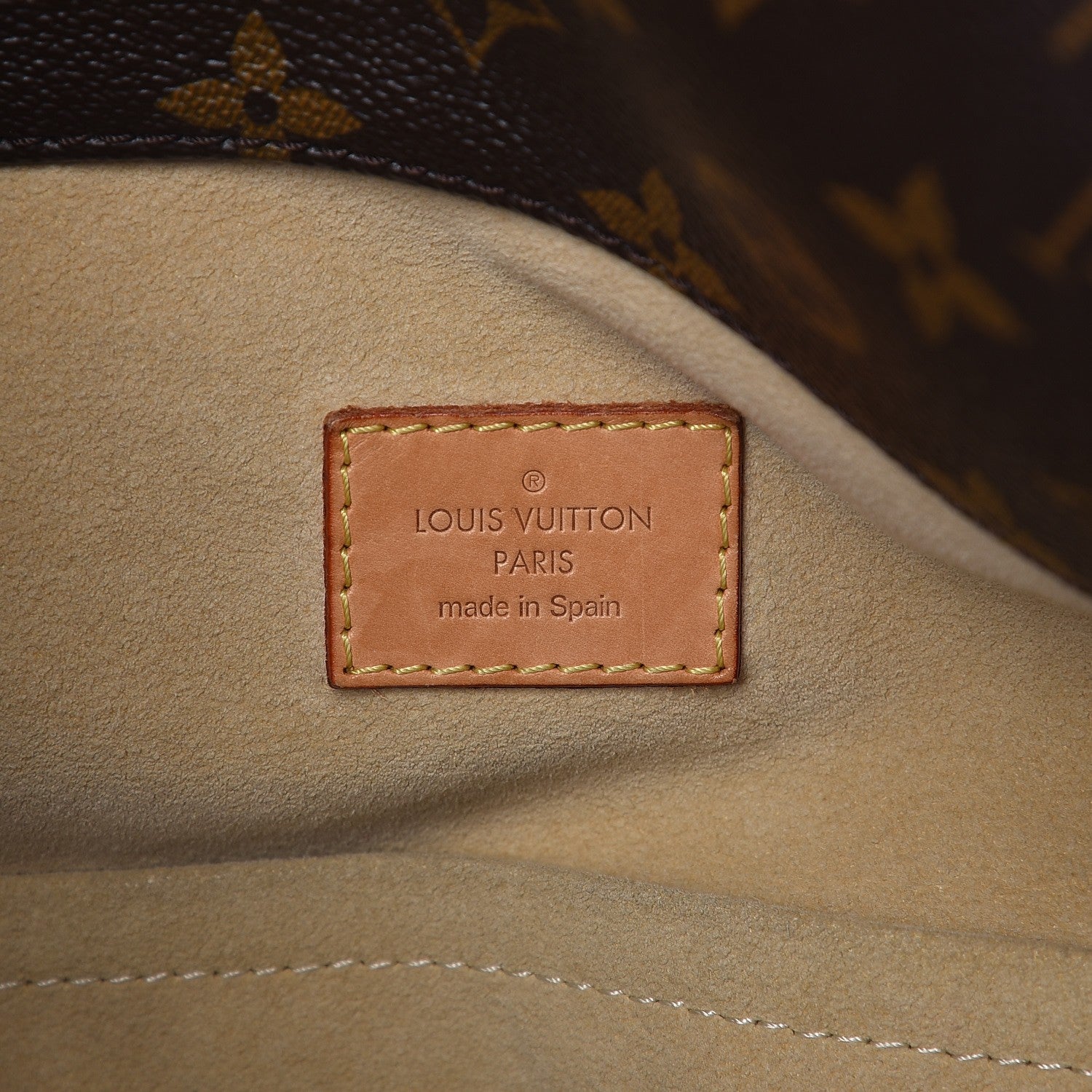 Louis Vuitton Monogram Artsy MM 6 of 12