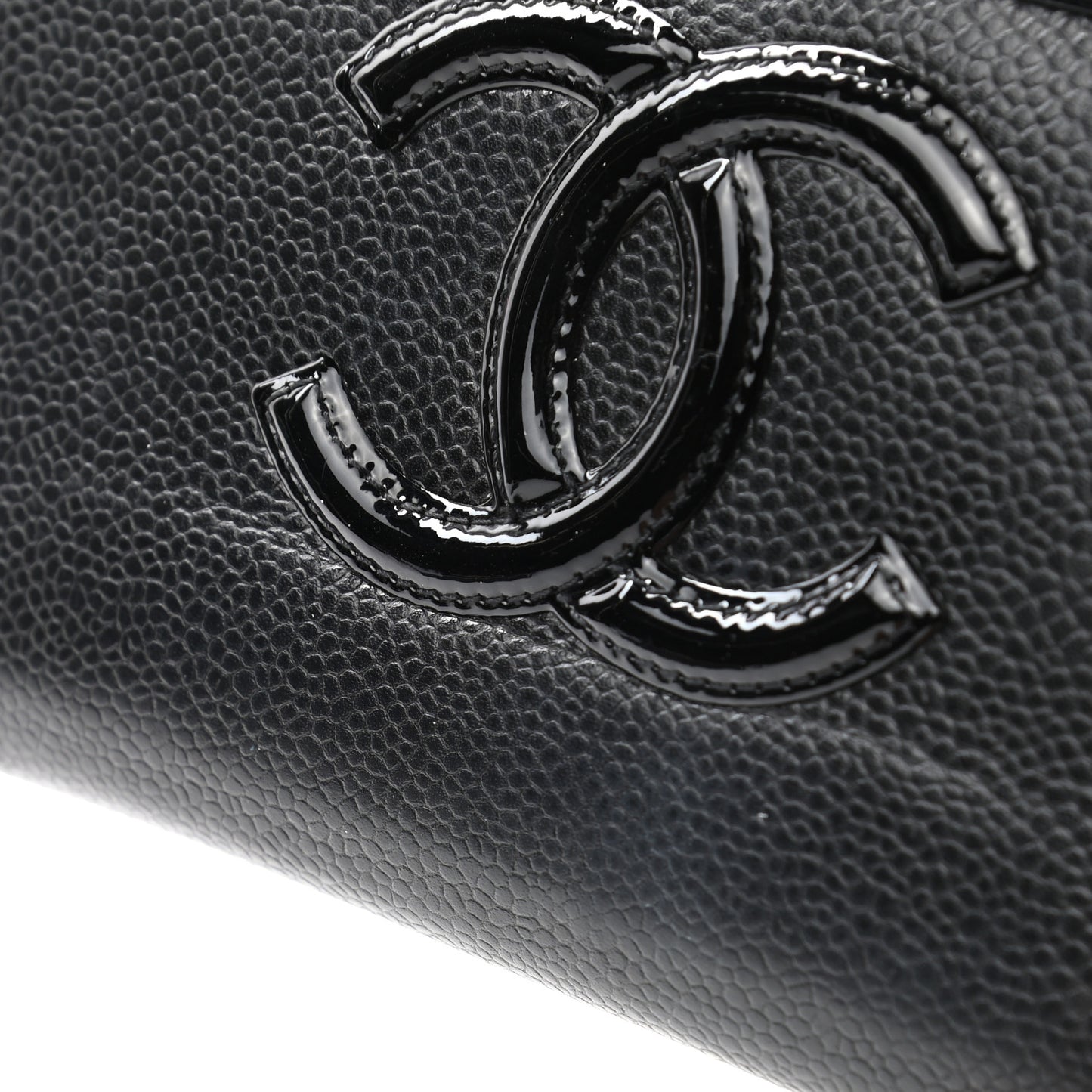 Caviar Patent Small CC Contour Zip Around Wallet Black