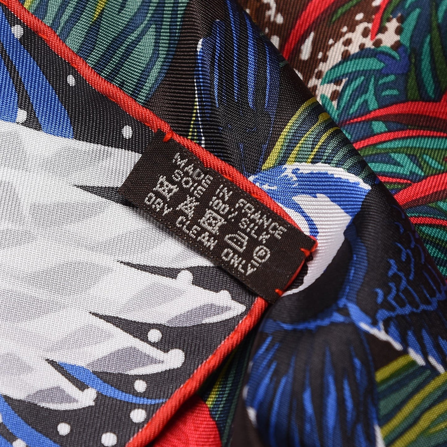 Silk Into the Canadian Wild Scarf 90 Vert Rouge Brun