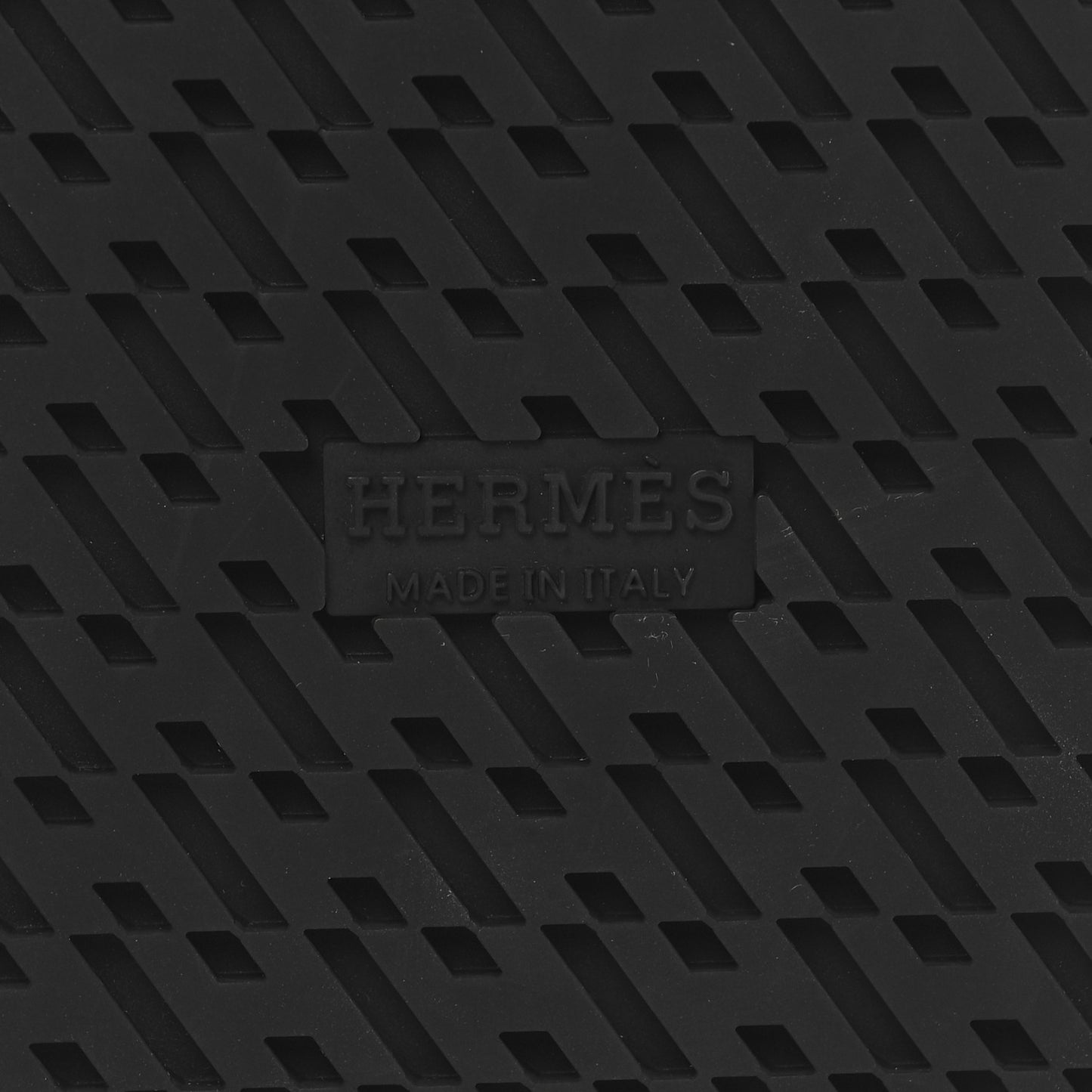 Metallic Goatskin Womens Chypre Sandals 37 Dore