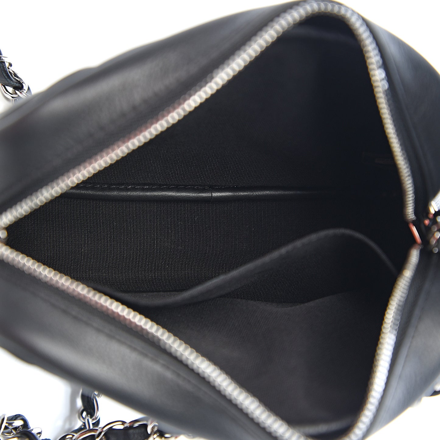 Calfskin Diagonal Chevron Quilted Tassel Camera Case Black