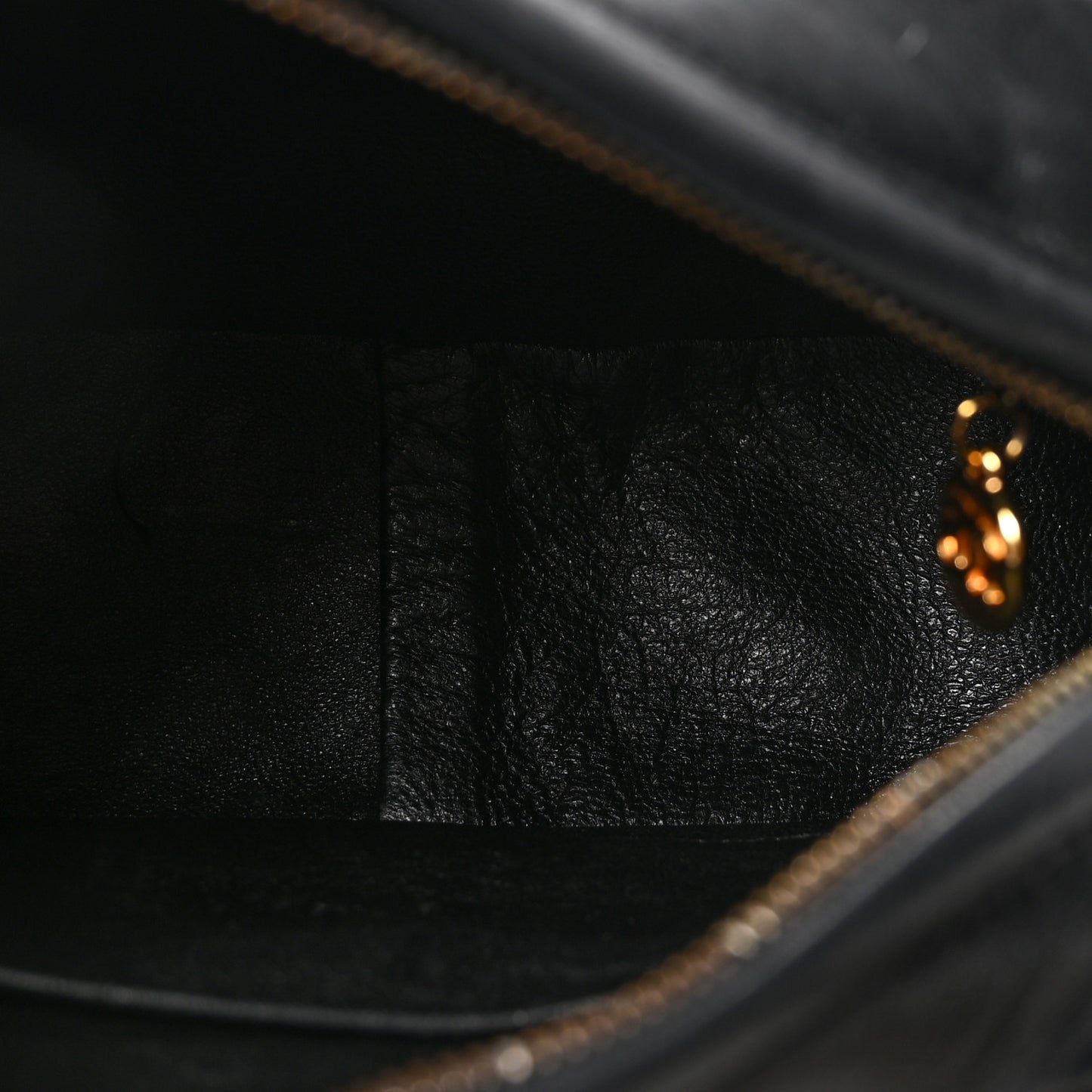 Lambskin Quilted Tassel Camera Case Black Black
