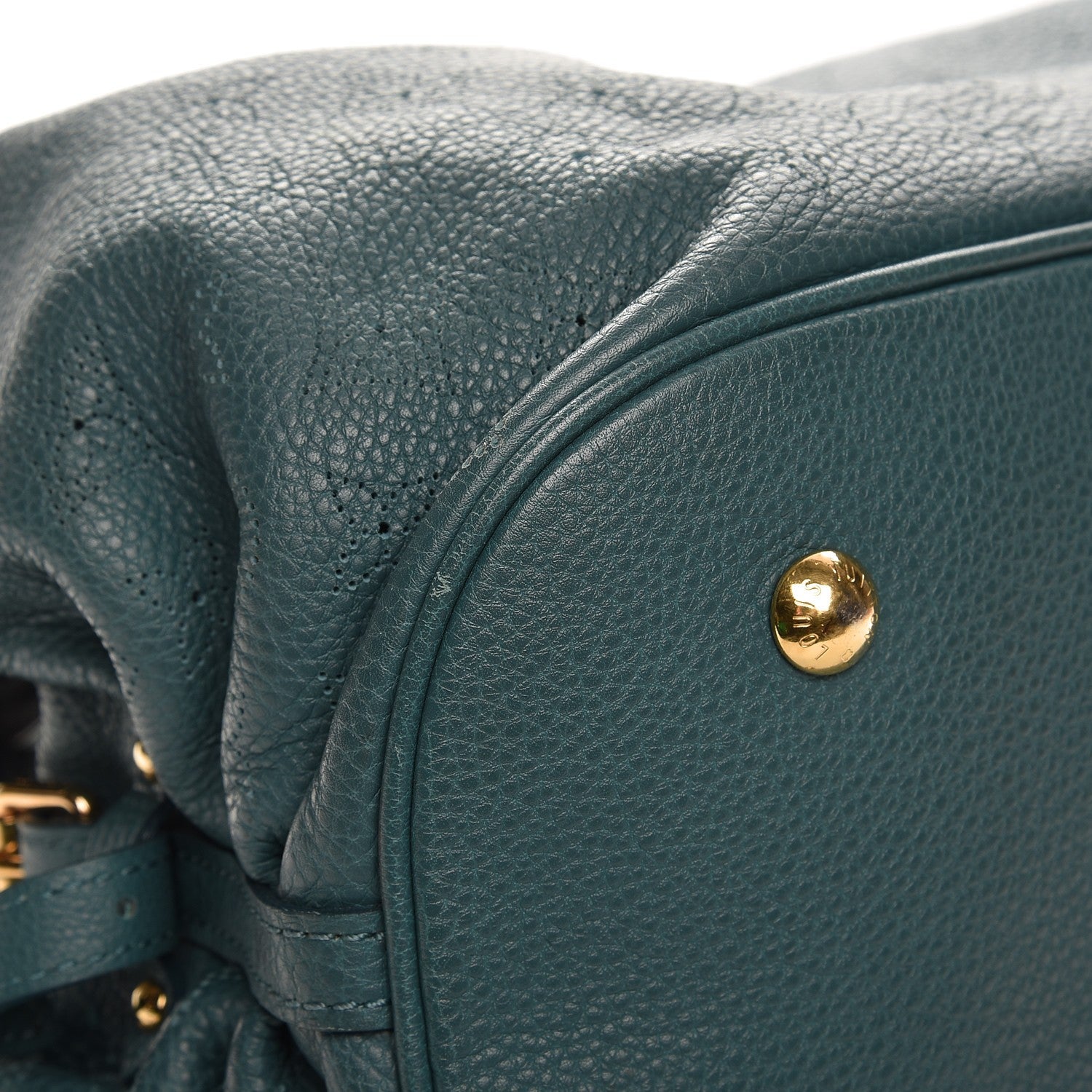 Louis Vuitton Mahina L Lagon 8 of 9