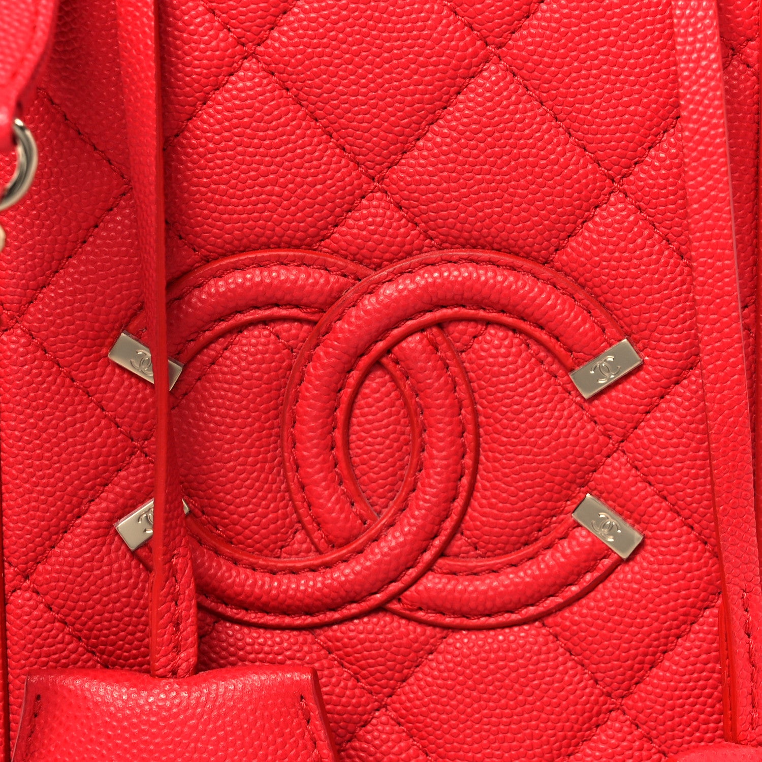 Chanel Caviar Quilted CC North South Filigree Vanity Case Red 8 of 10