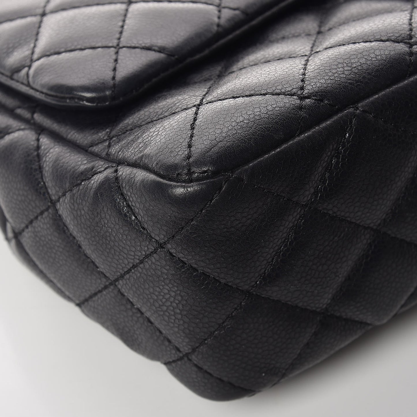 Caviar Quilted Jumbo Single Flap Black