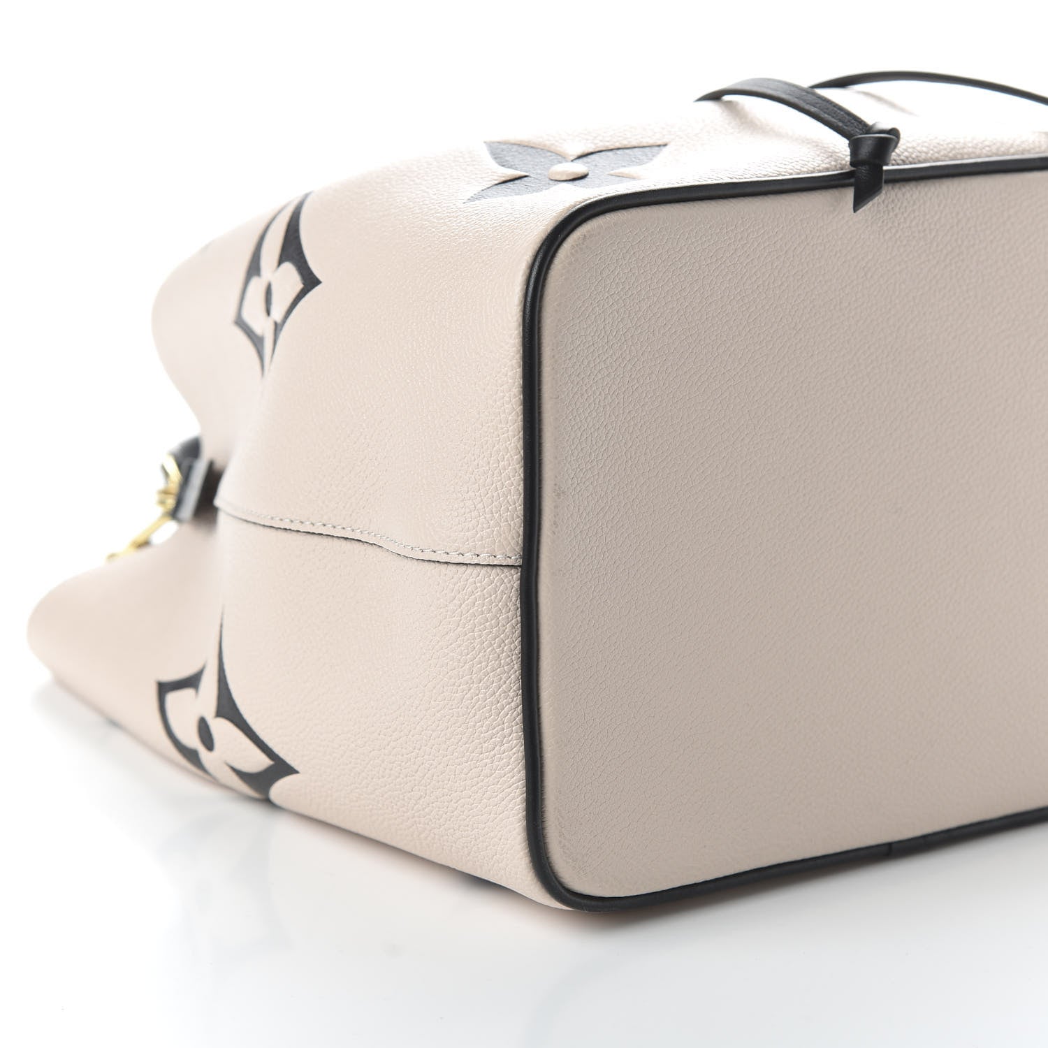 Louis Vuitton Empreinte Monogram Giant Crafty Neonoe MM Creme Black 8 of 11