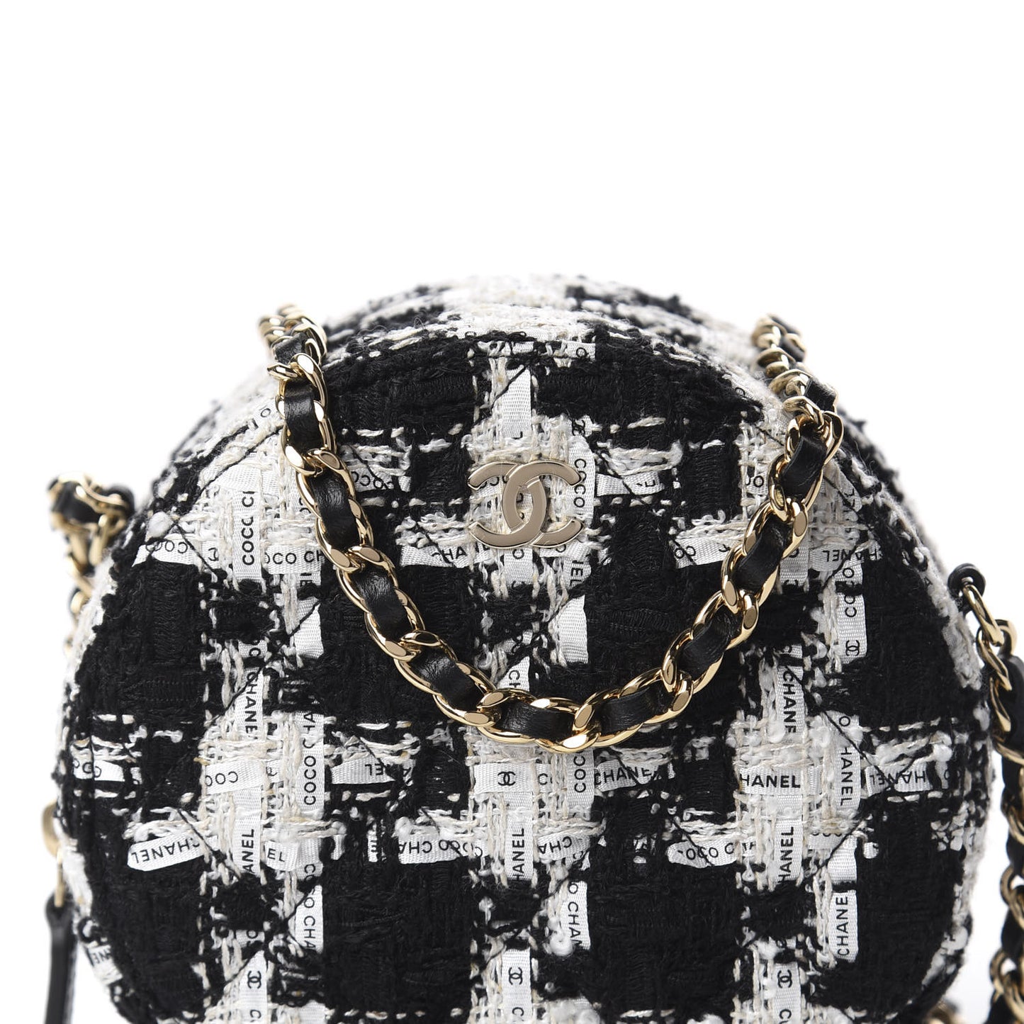 Tweed Quilted Round Clutch With Chain Black Ecru White