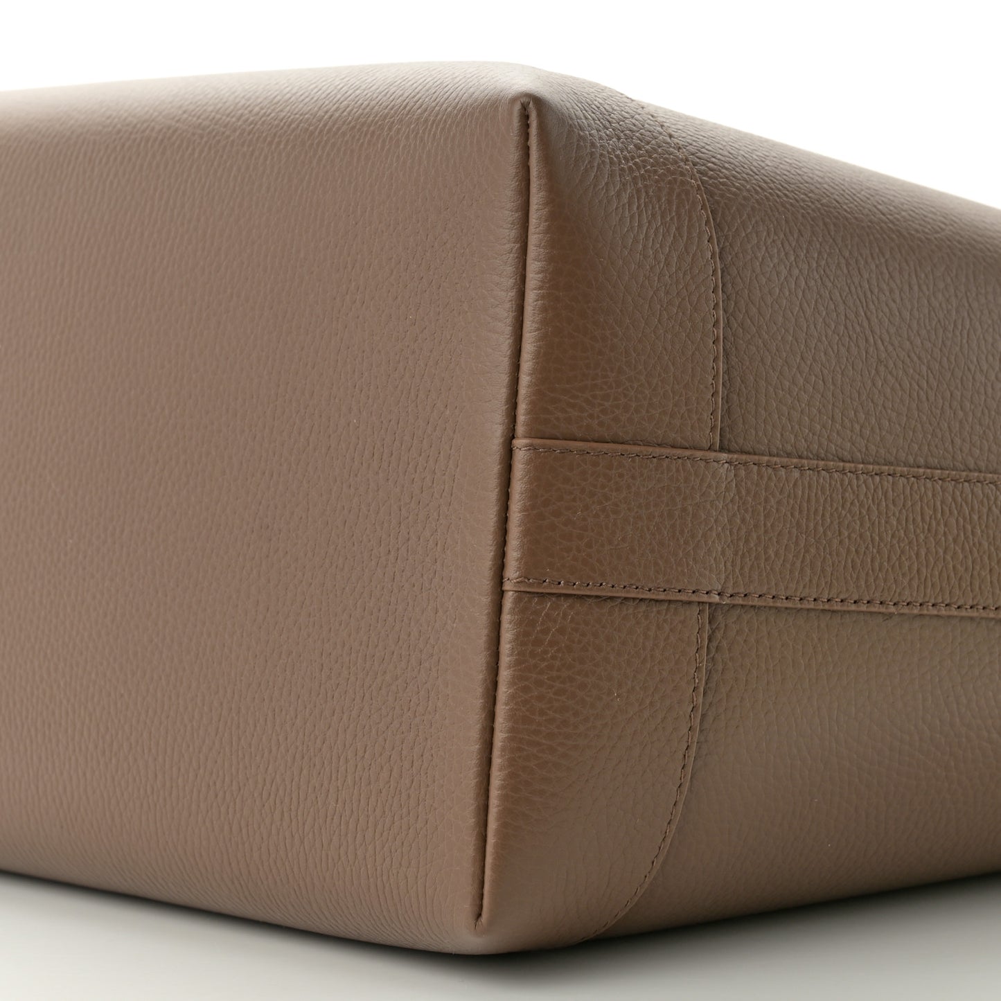 Grainy Calfskin Medium London Tote Bag Earth