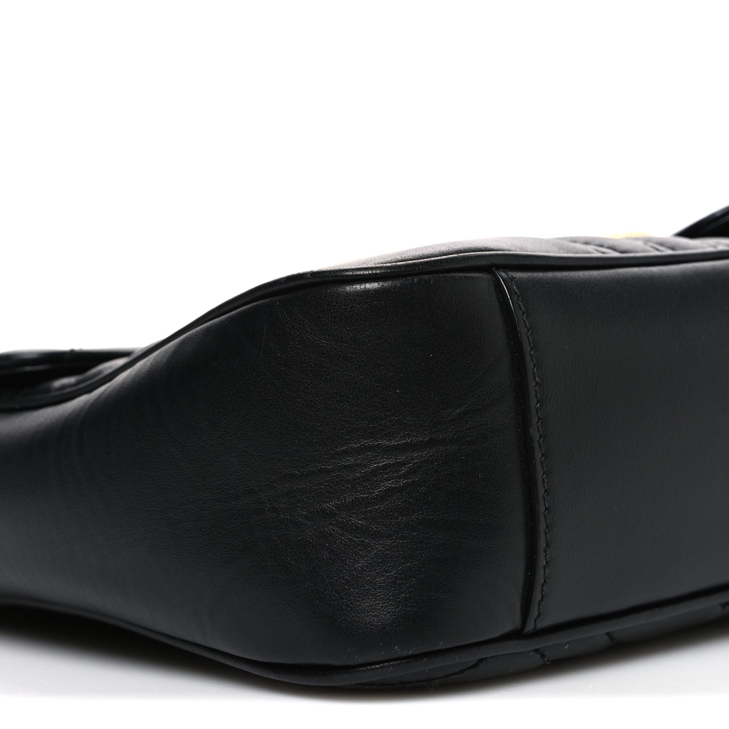 Calfskin Matelasse Medium GG Marmont Shoulder Bag Black