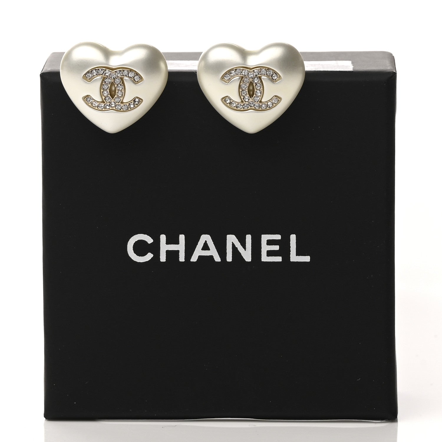 Chanel Pearl Crystal CC Heart Earrings Gold 4 of 4