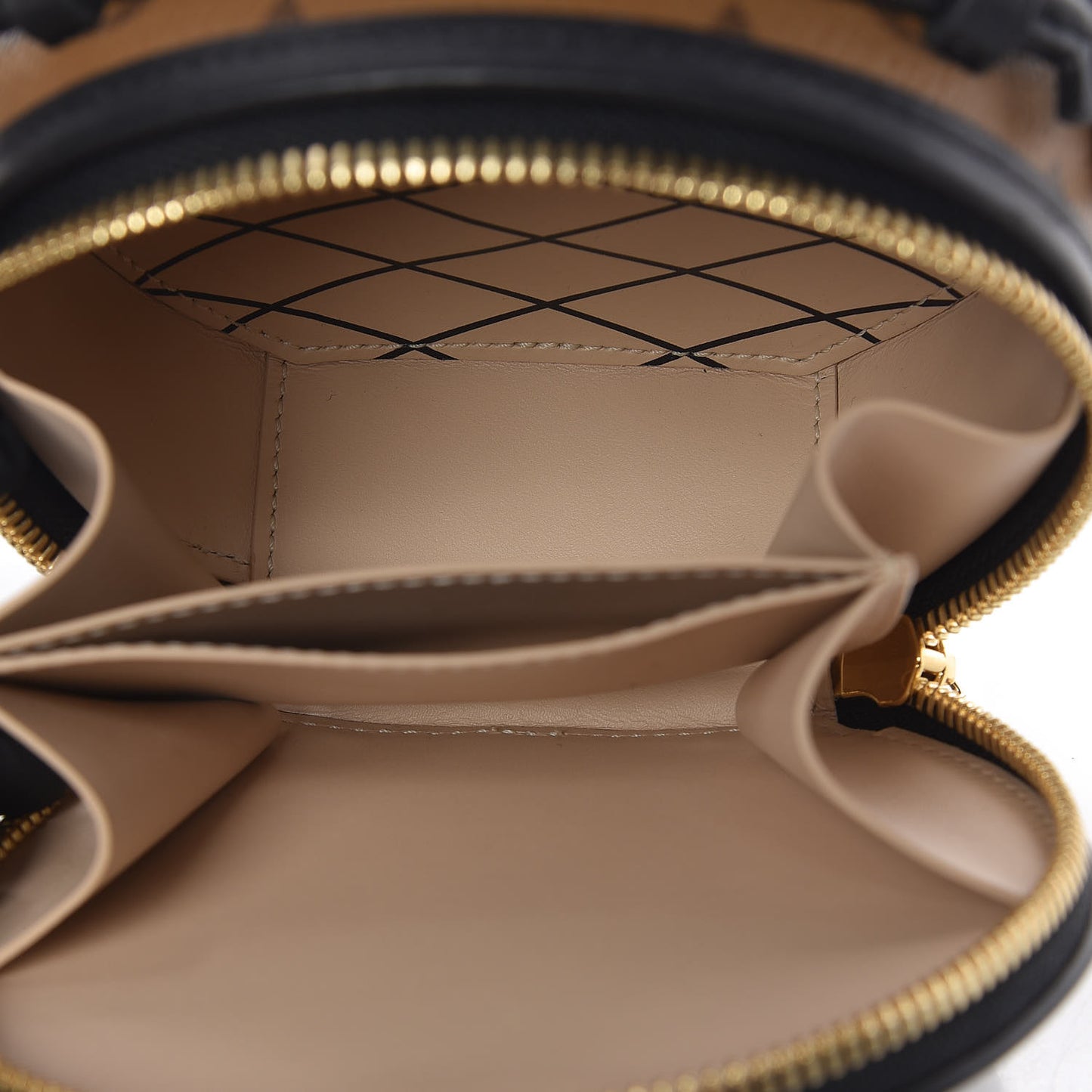 Reverse Monogram Mini Boite Chapeau