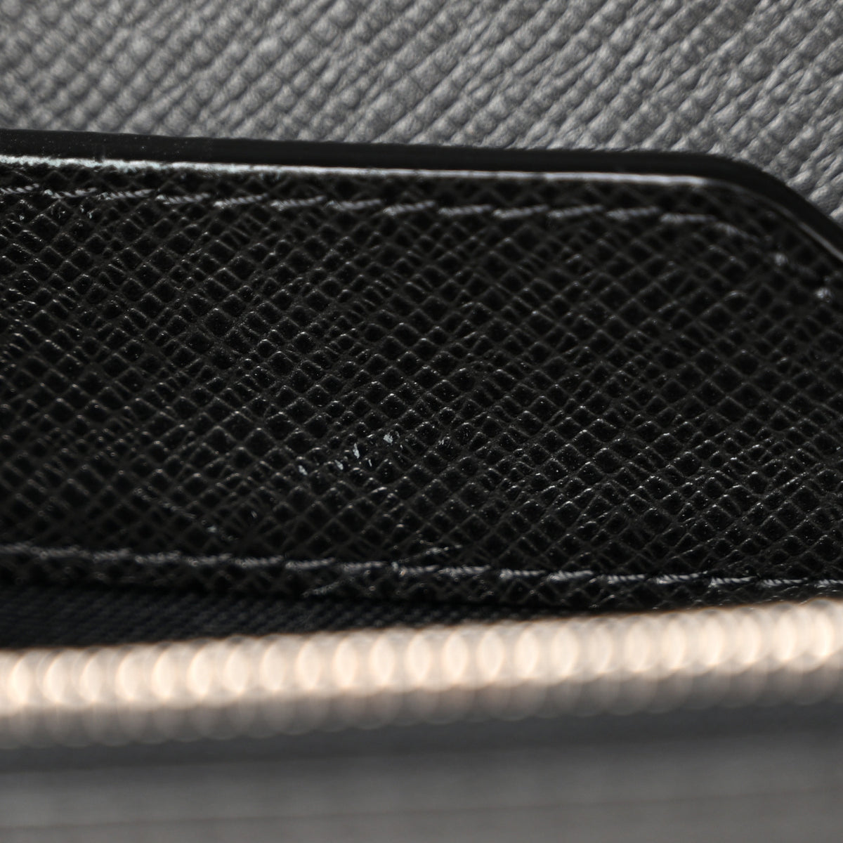 Louis Vuitton Taiga Neo Robusto 2 Compartment Briefcase Black 12 of 25
