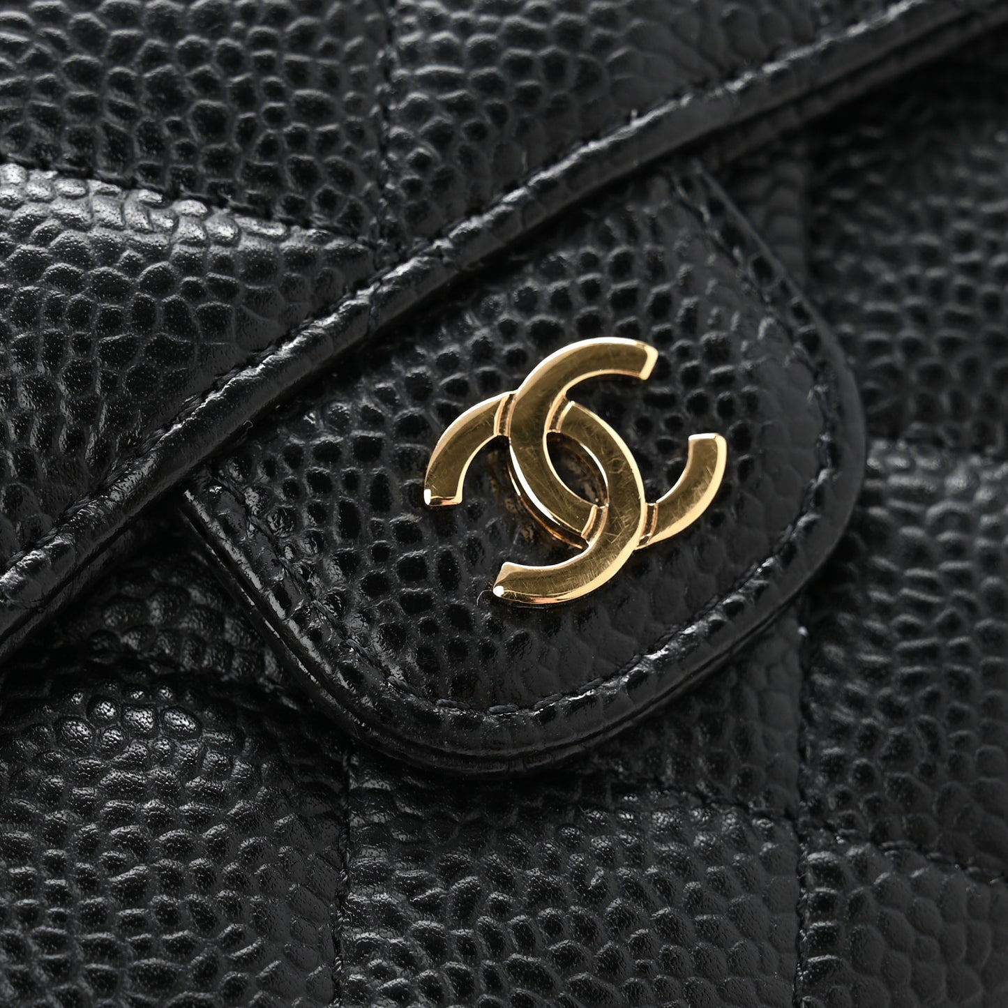 Caviar Quilted Compact Flap Wallet Black