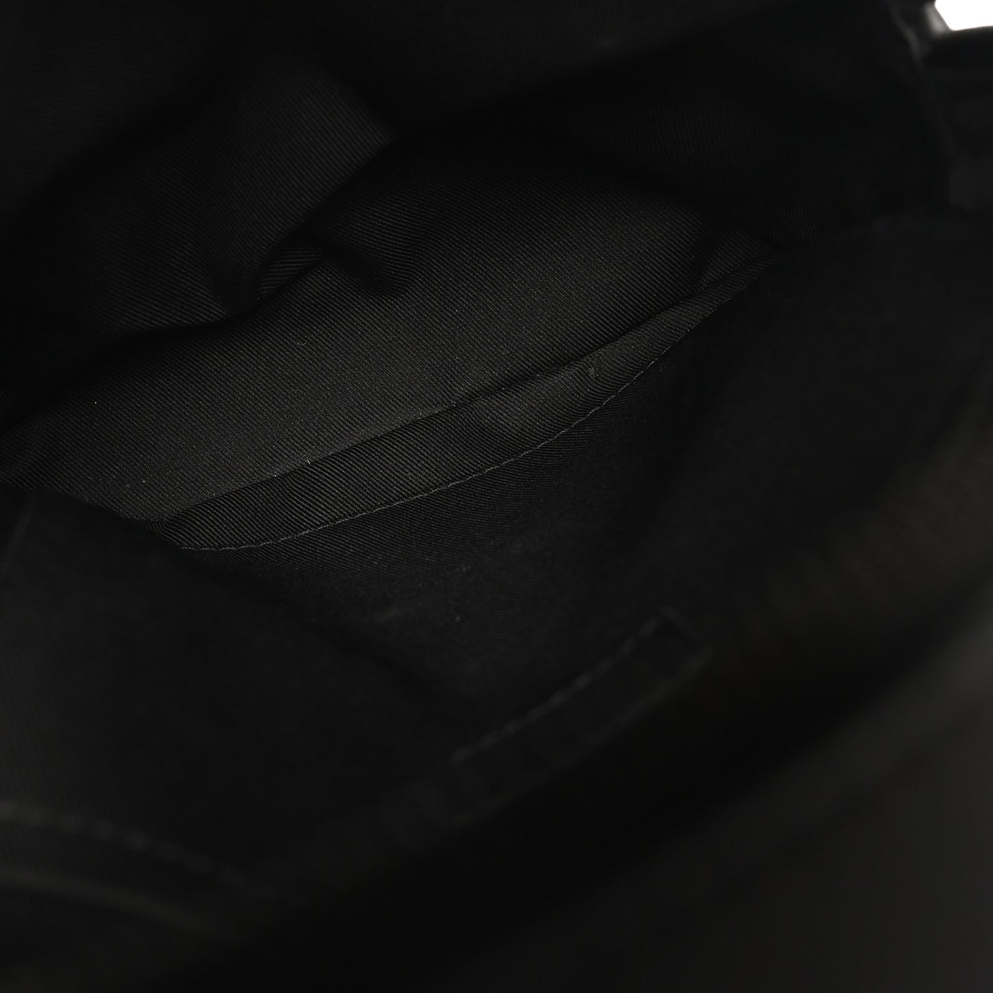 Grained Cowhide Aerogram Pilot Slingbag Black