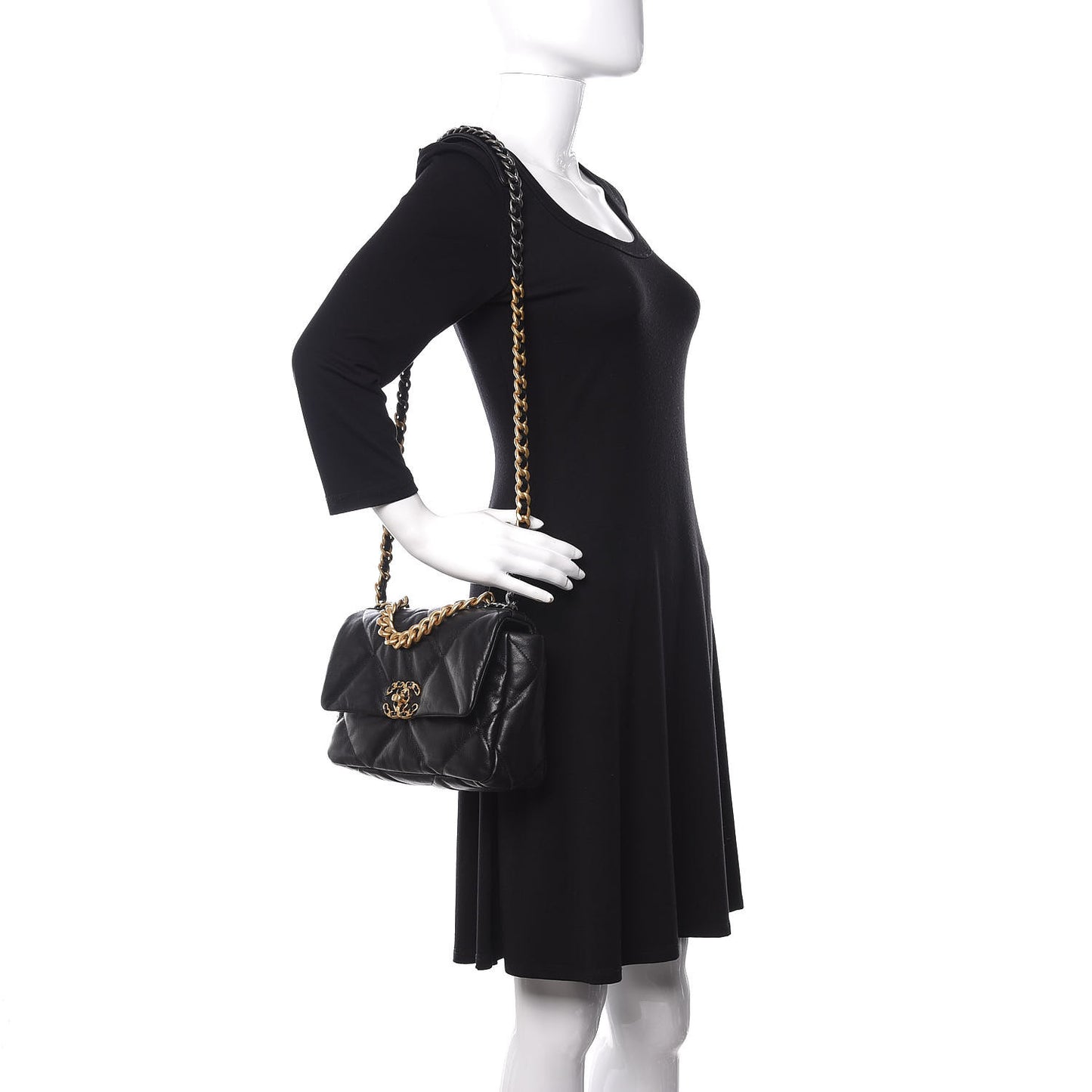 Goatskin Quilted Medium 19 Flap Black