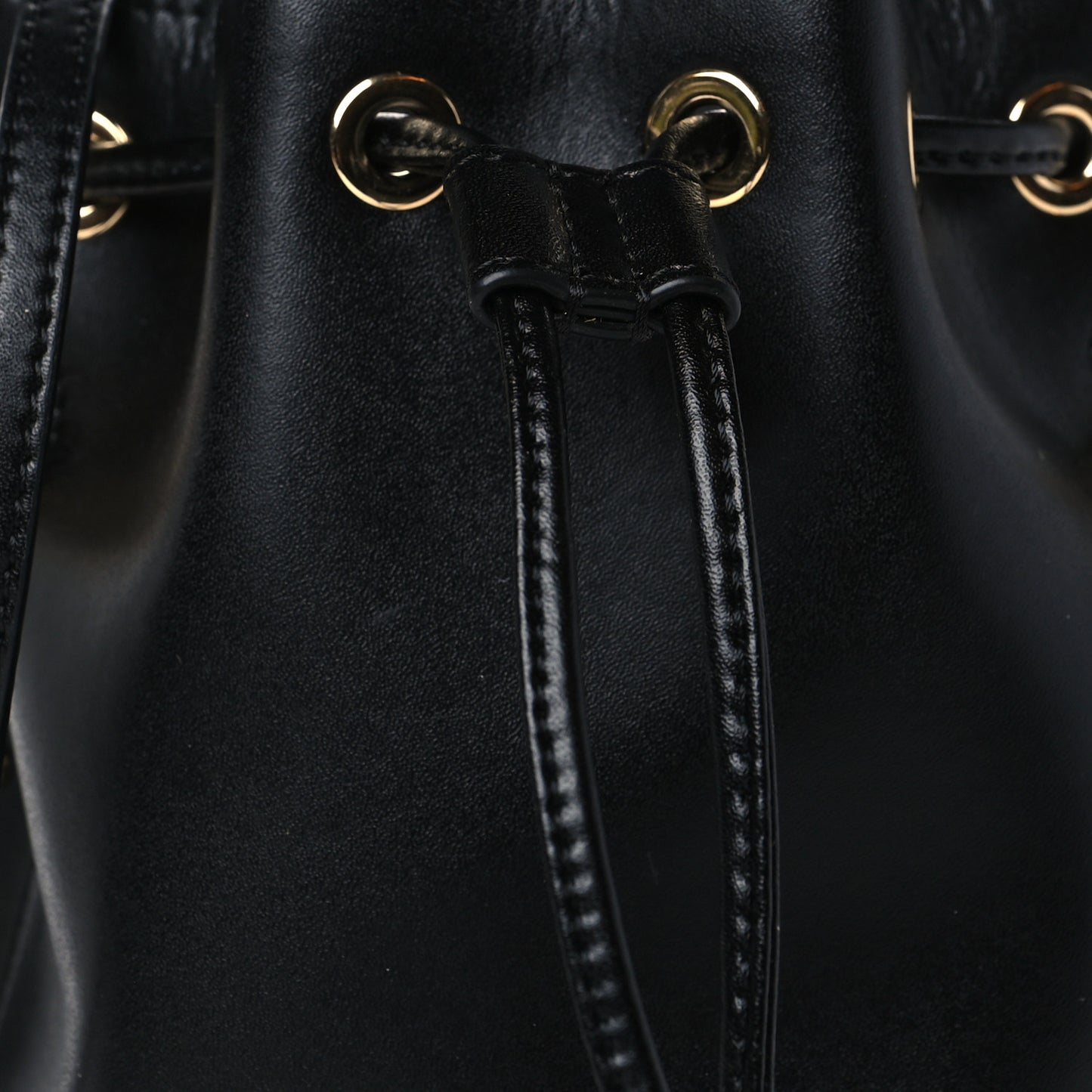 Vitello Liberty Lucido F is Fendi Mini Mon Tresor Bucket Bag Black