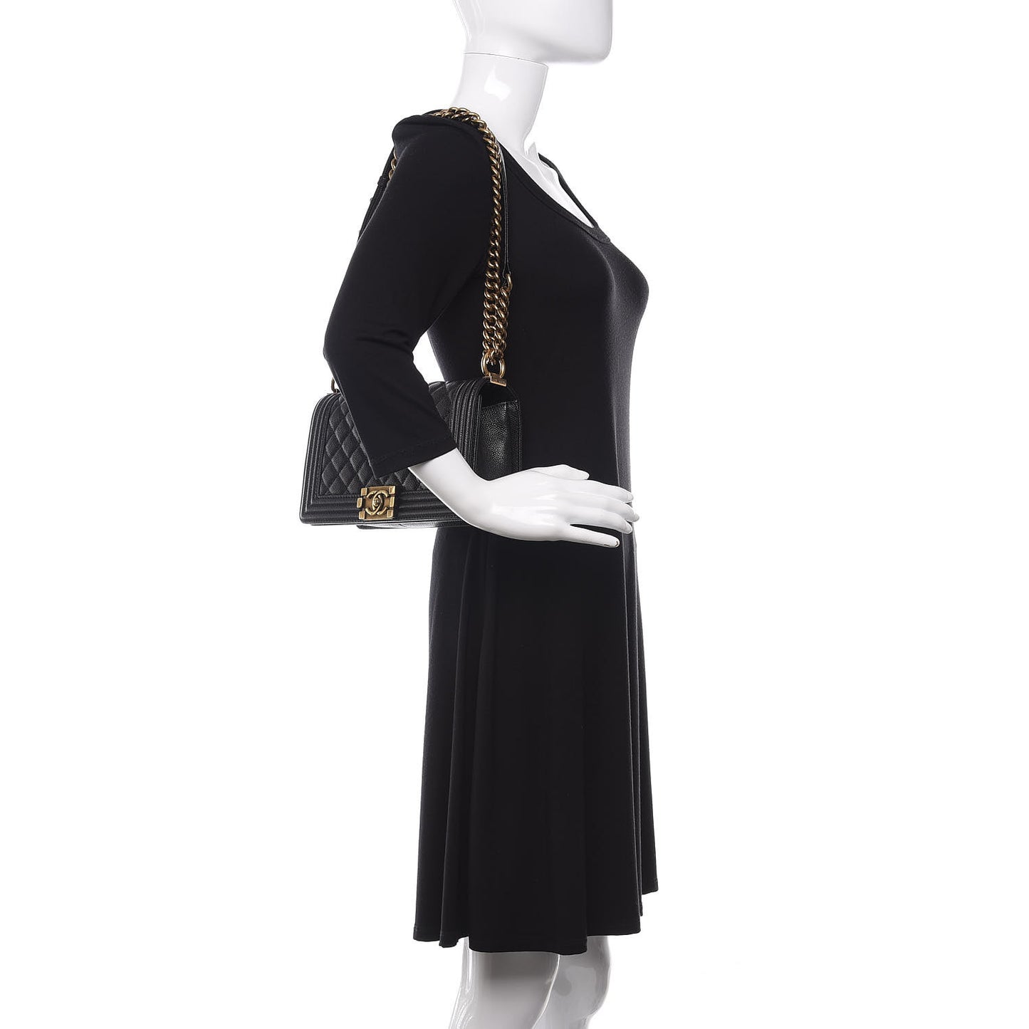 Caviar Quilted Medium Boy Flap Black