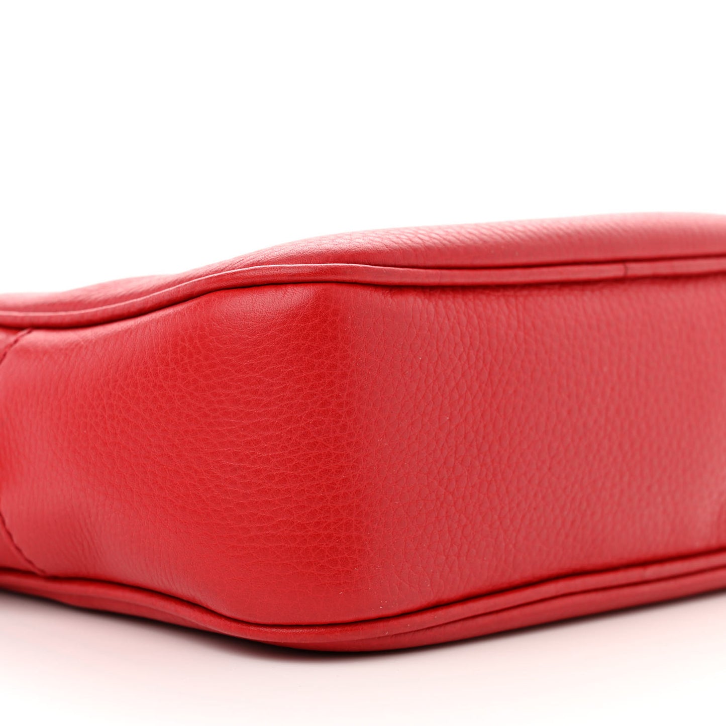 Pebbled Calfskin Small Soho Disco Bag Tabasco Red