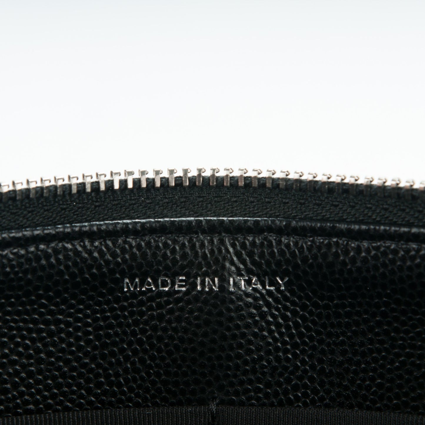 Caviar Chevron Quilted Large Zipped Clutch Black