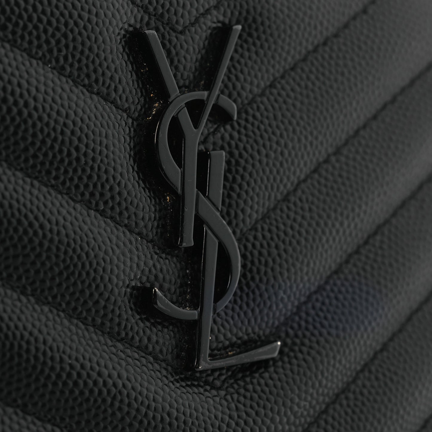 Grain De Poudre Chevron Monogram Bill Pouch Black