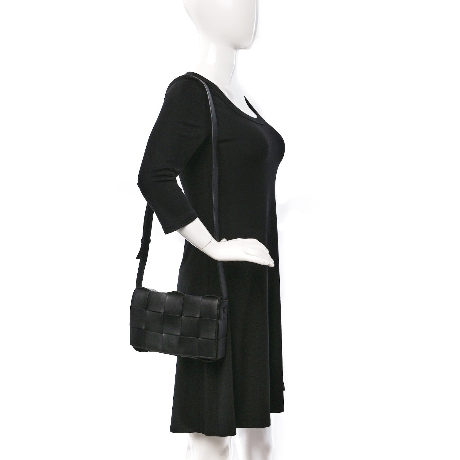 Bottega Veneta Lambskin Maxi Intrecciato Cassette Crossbody Bag Black 2 of 9
