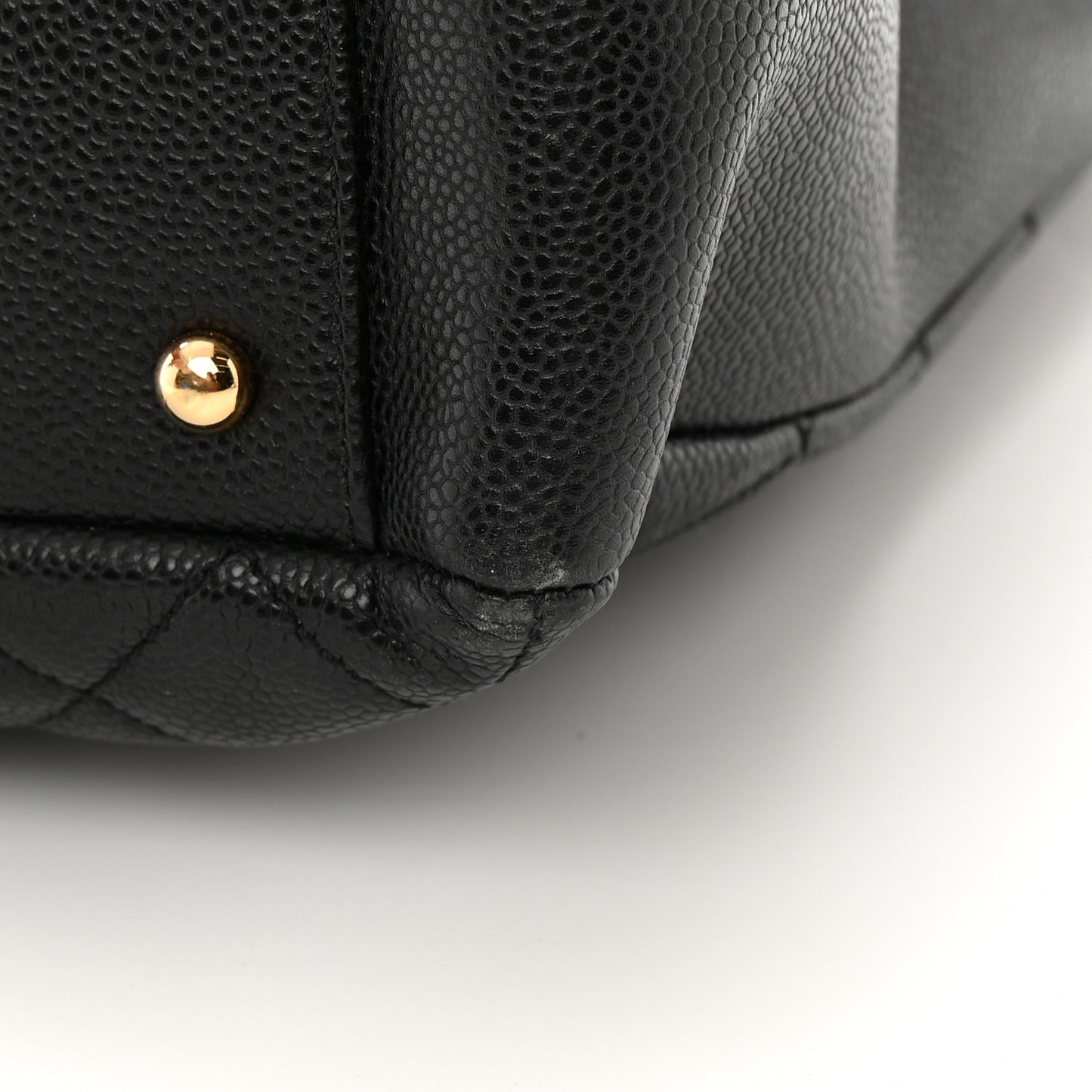 Caviar Quilted XL Grand Shopping Tote GST Black