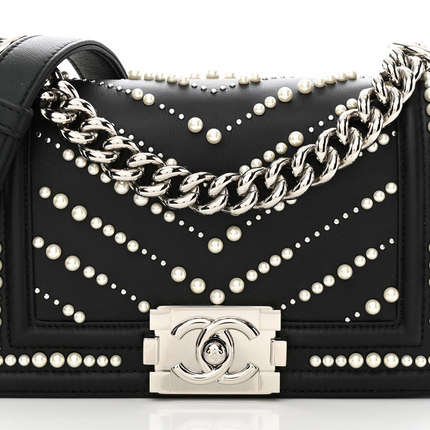 Calfskin Pearl Chevron Small Boy Flap Black
