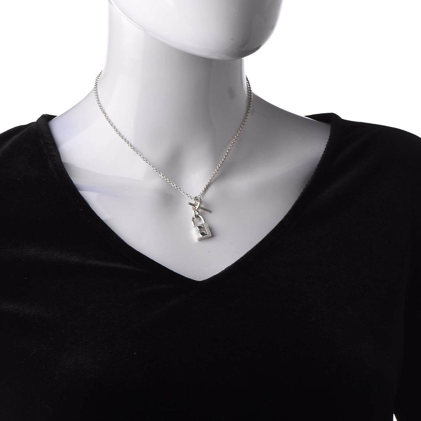 Sterling Silver Cadenas Kelly Lock Pendant Necklace