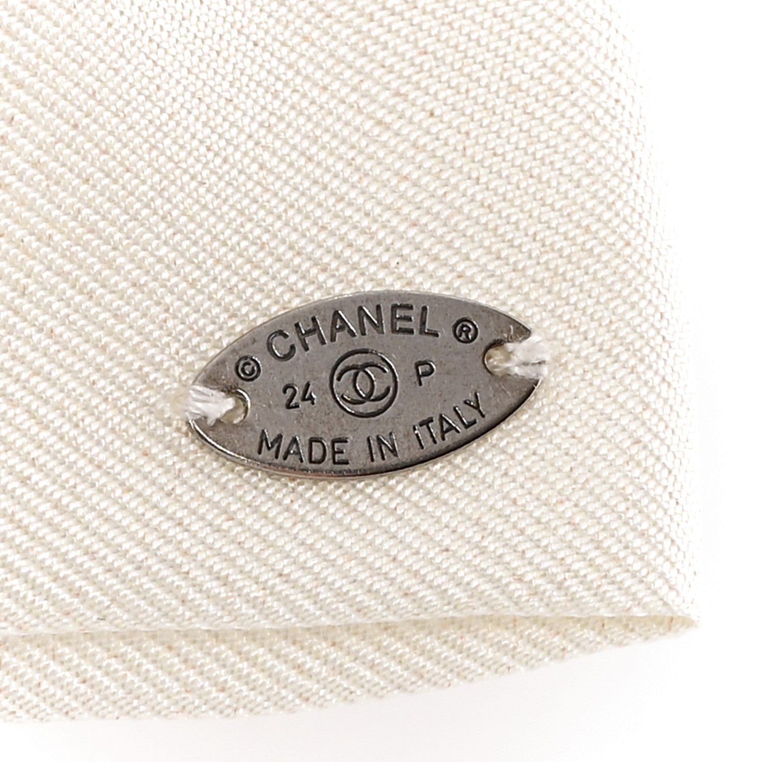 Chanel Silk Bow CC Hair Clip White Black 3 of 4