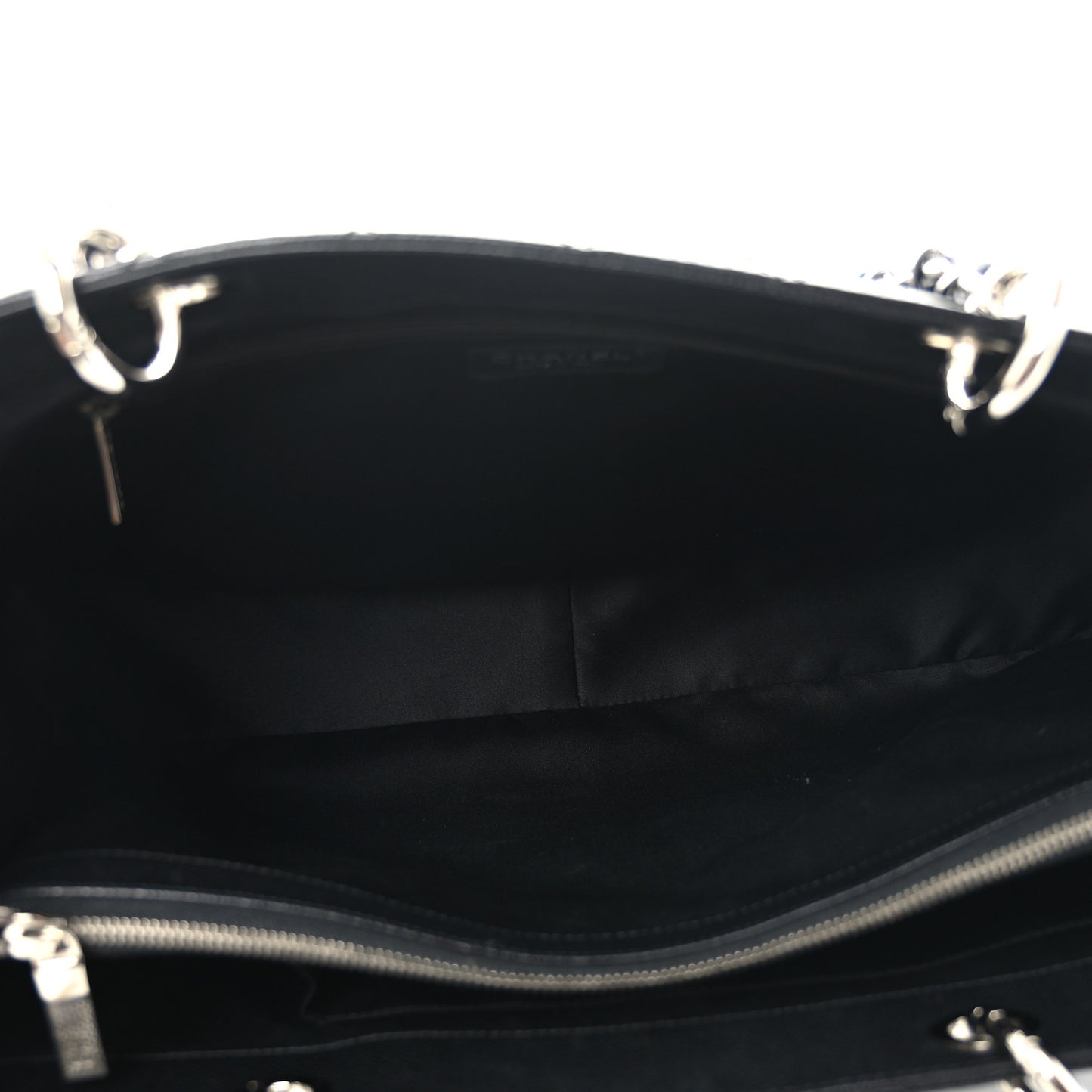 Caviar Quilted XL Grand Shopping Tote GST Black