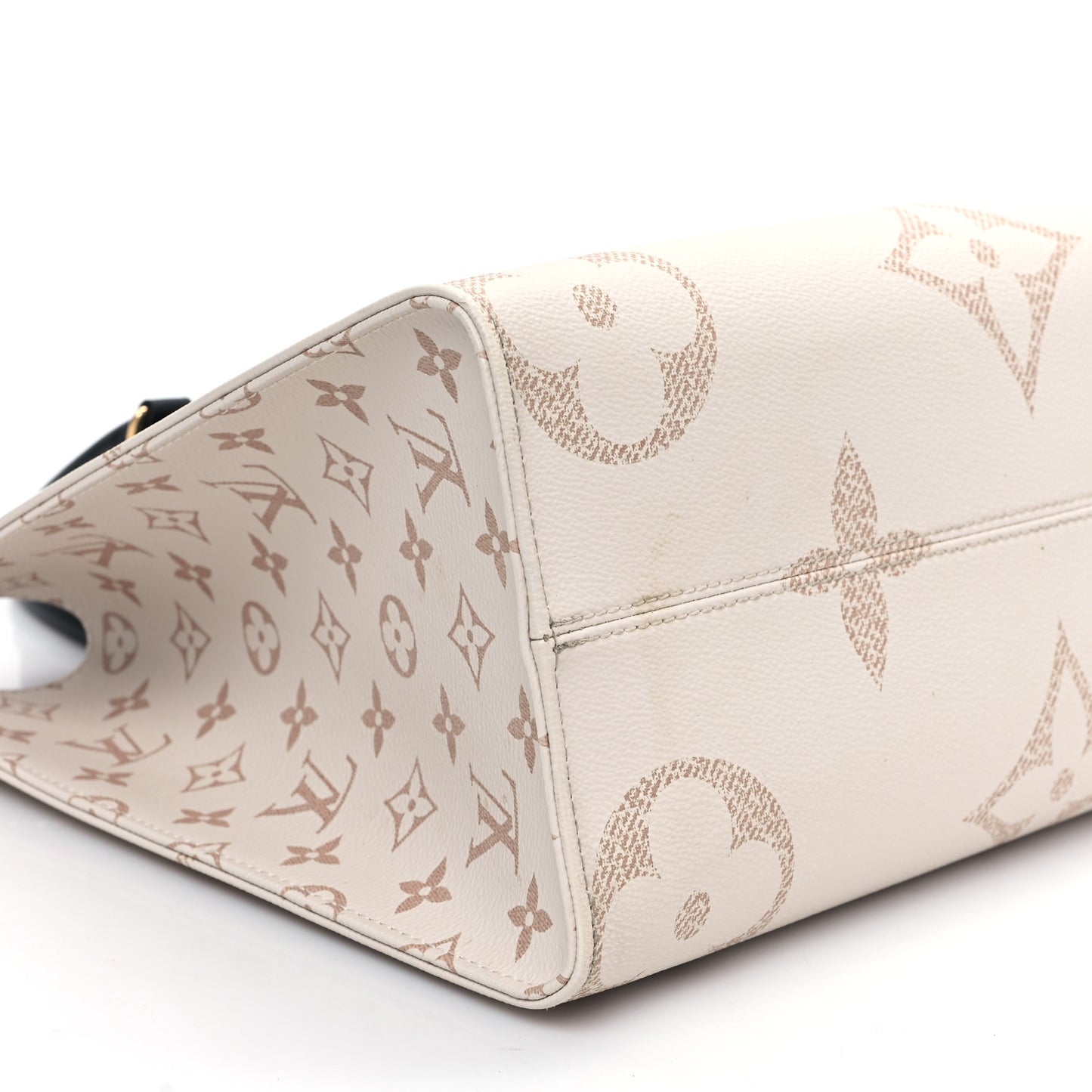 Monogram Dune Giant Onthego MM