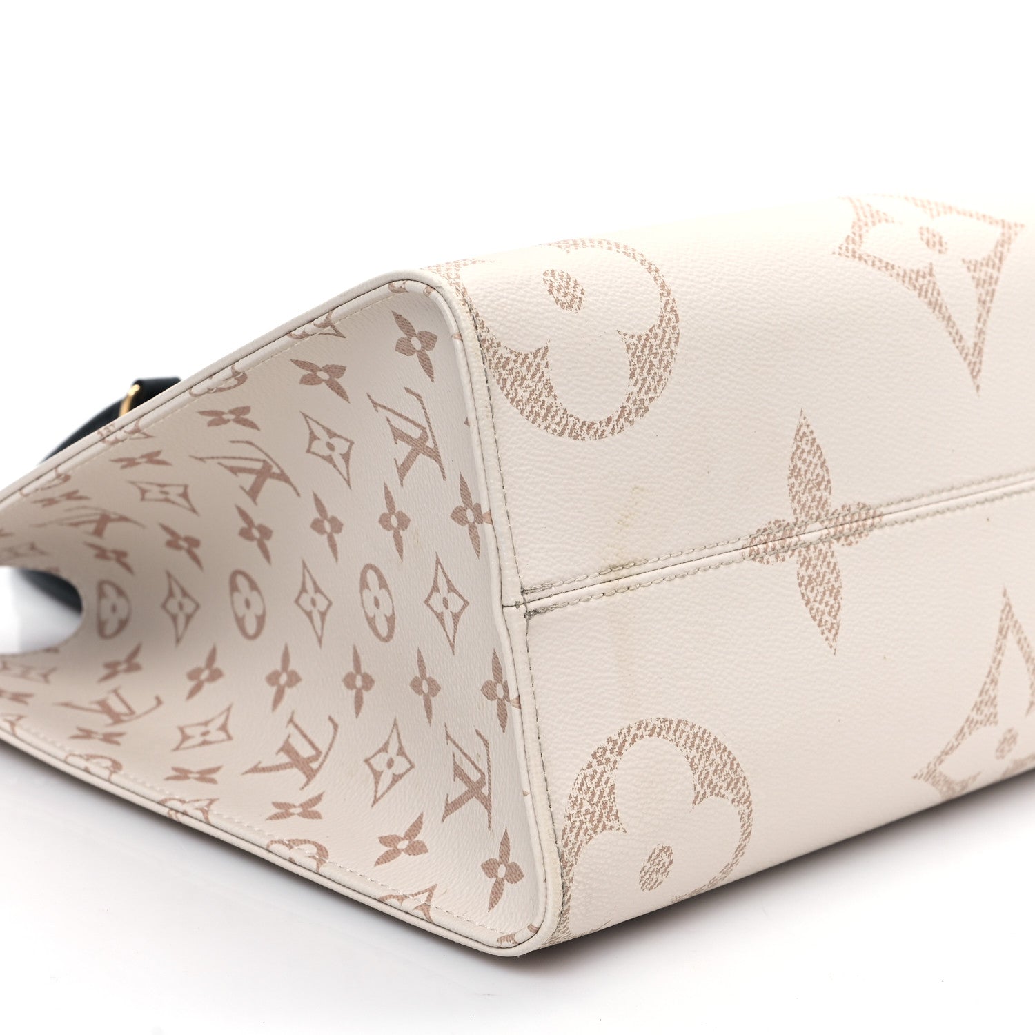 Louis Vuitton Monogram Dune Giant Onthego MM 8 of 12