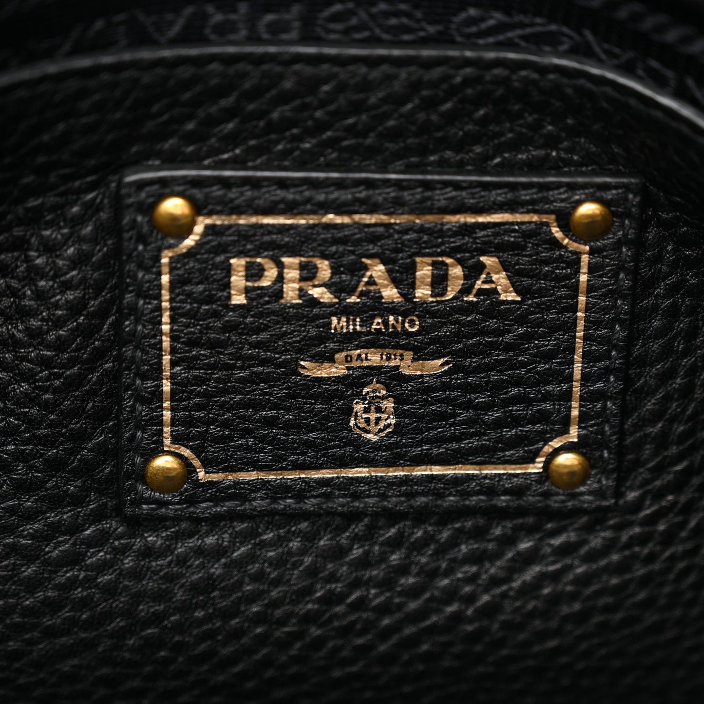 Vitello Daino Tote Black