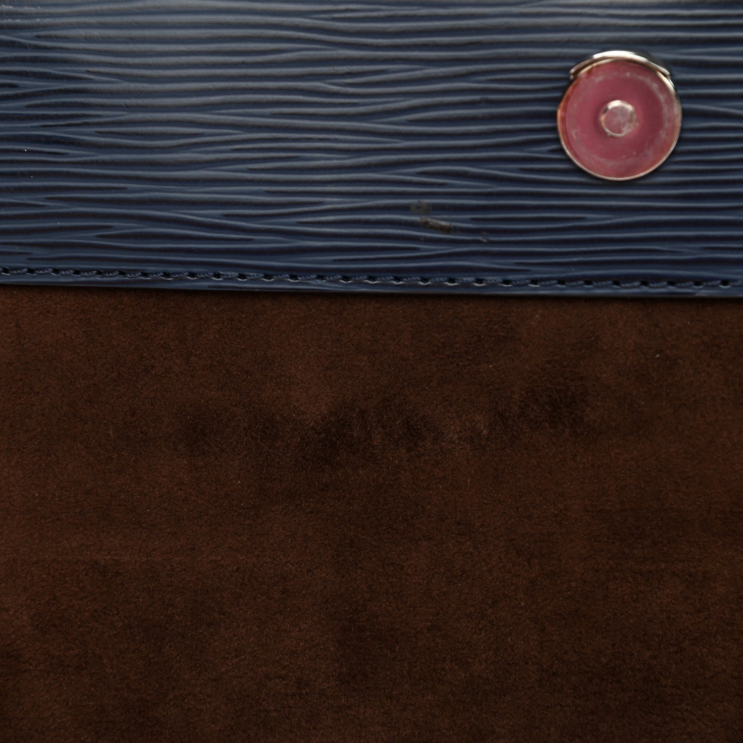 Louis Vuitton Epi Cluny MM Indigo 7 of 14