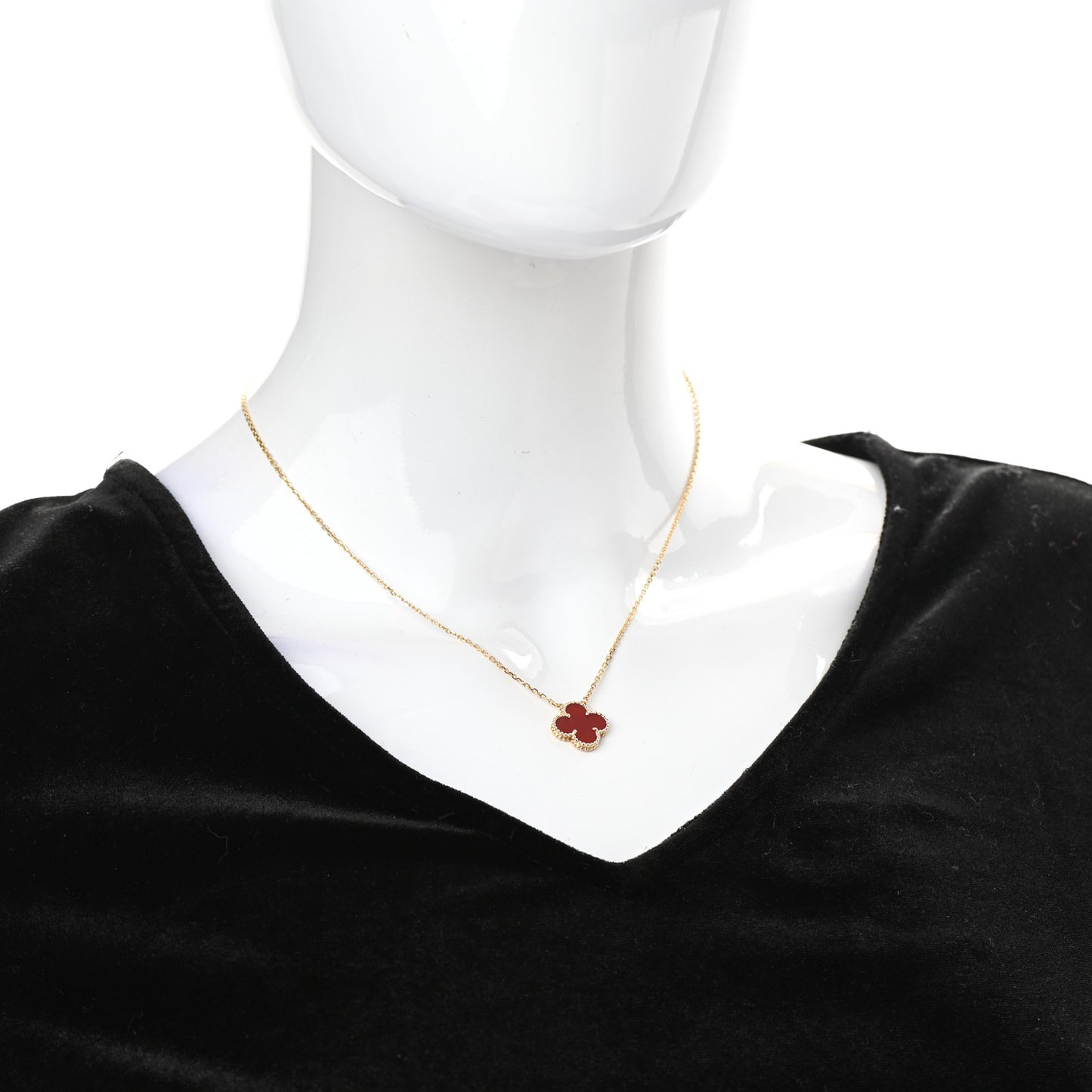18K Yellow Gold Carnelian Vintage Alhambra Pendant Necklace
