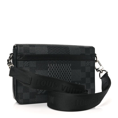 Louis Vuitton Damier Graphite 3D Studio Messenger 3 of 9