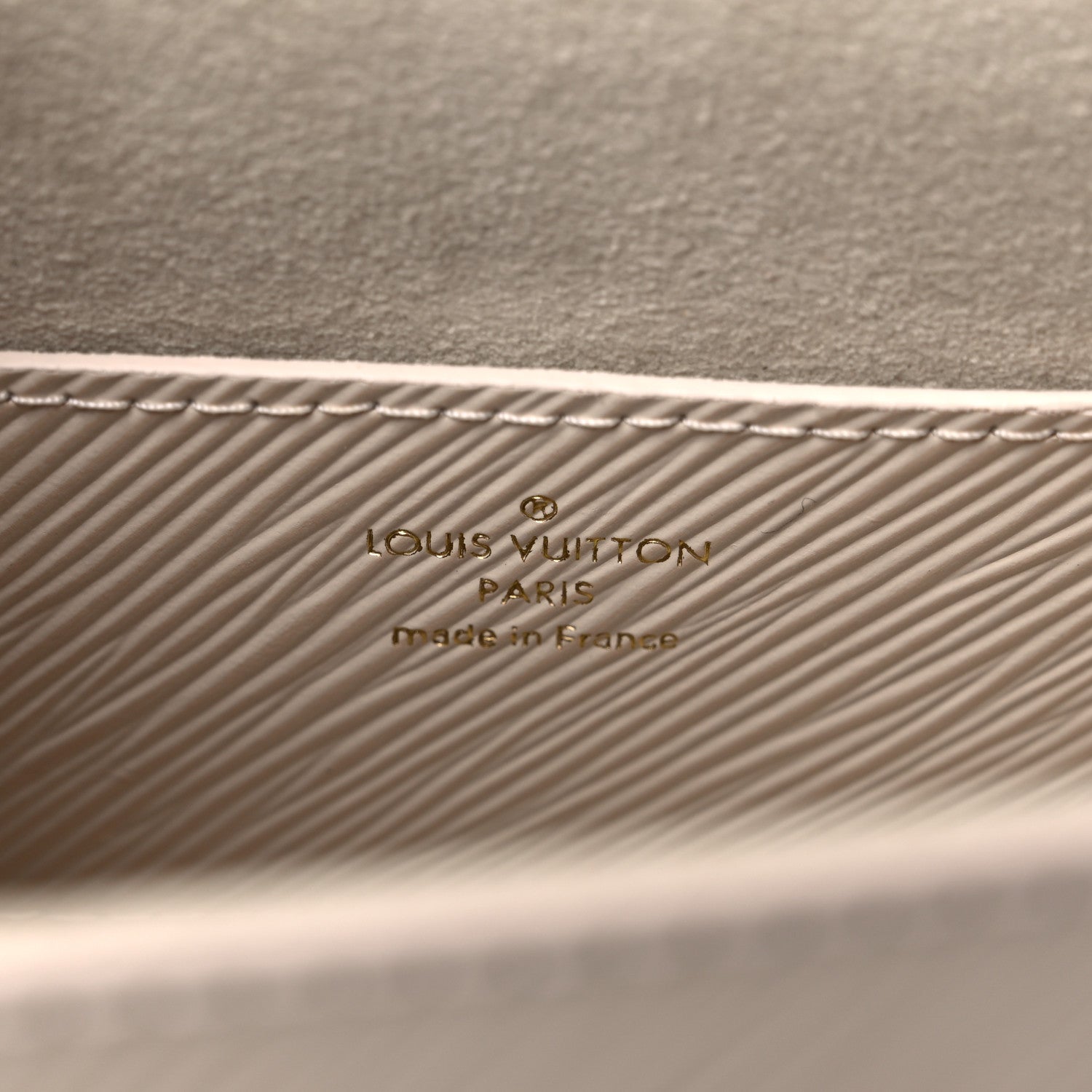 Louis Vuitton Epi Twist Braided Chain Shoulder Bag PM Quartz White 7 of 9