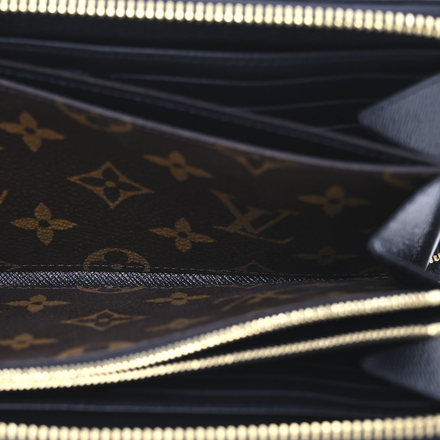 Monogram Zippy Retiro Wallet Black