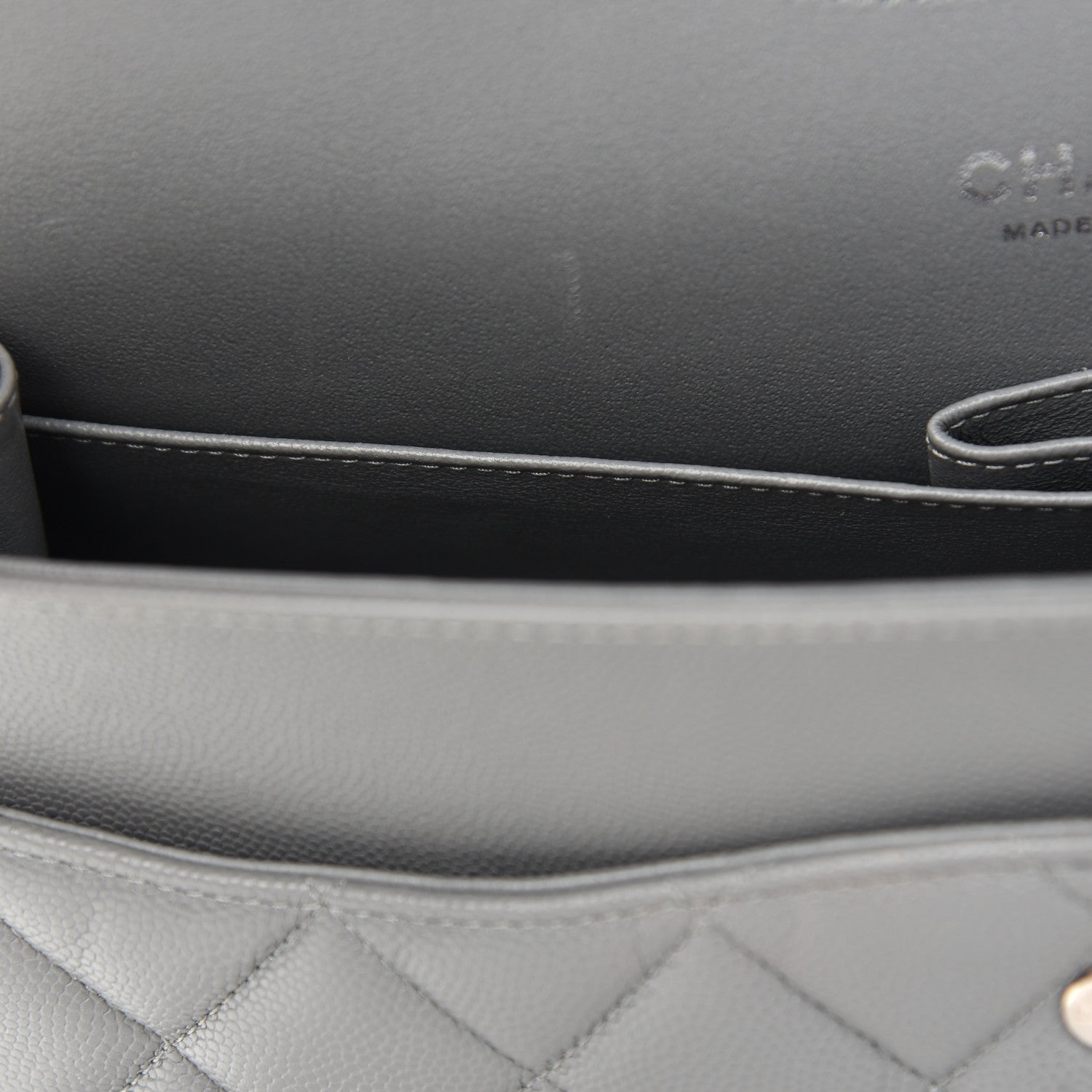 Chanel Caviar Quilted Jumbo Double Flap Grey 10 of 14
